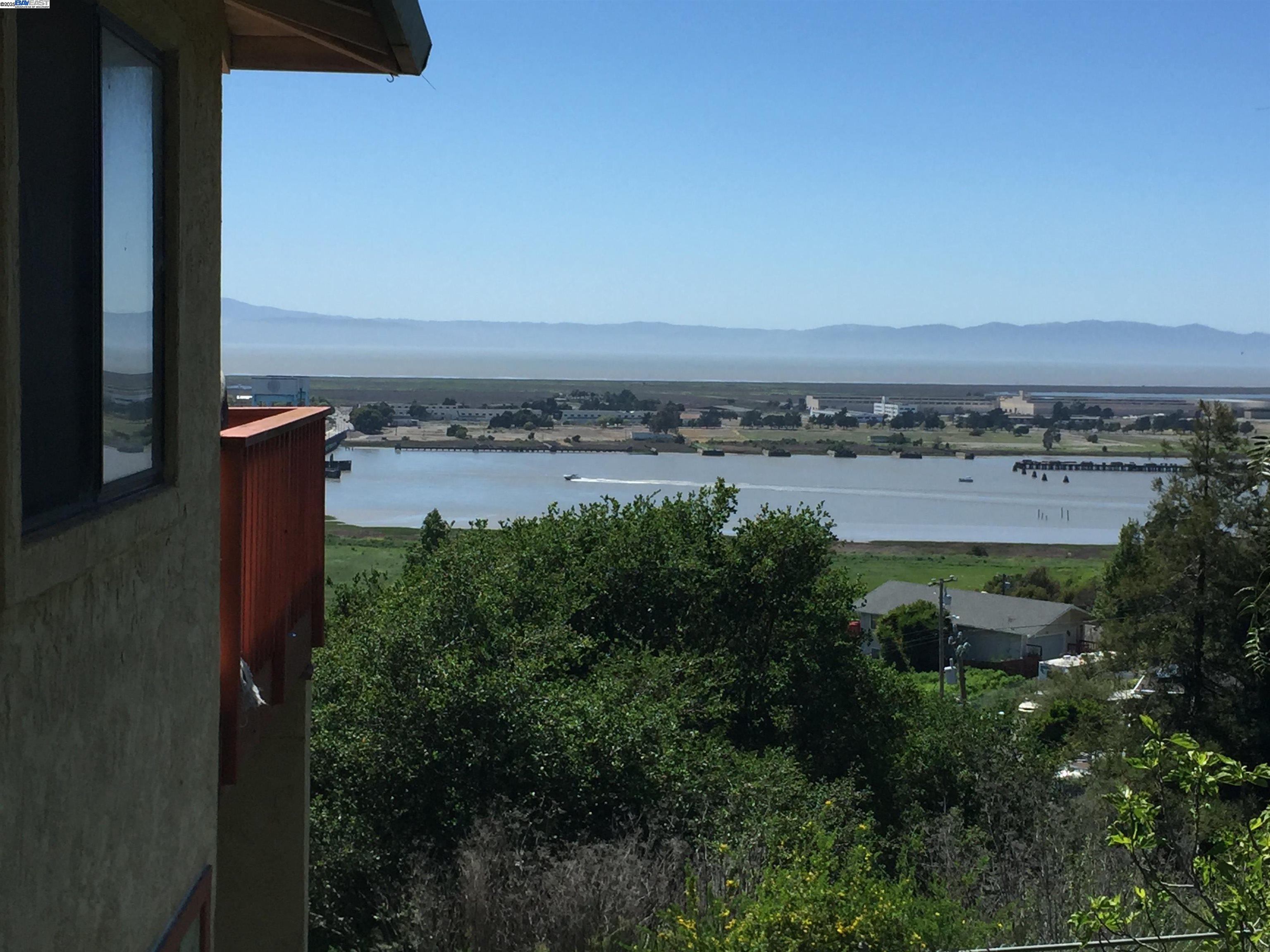 Detail Gallery Image 2 of 16 For 25 Burnham St, Vallejo,  CA 94590 - – Beds | – Baths