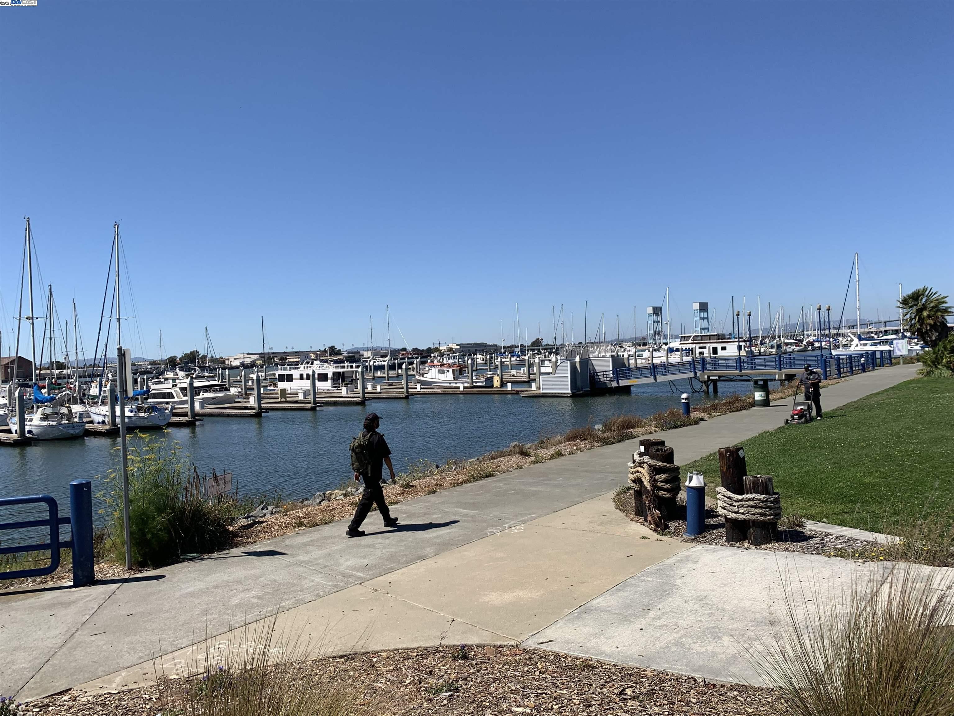 Detail Gallery Image 12 of 16 For 25 Burnham St, Vallejo,  CA 94590 - – Beds | – Baths