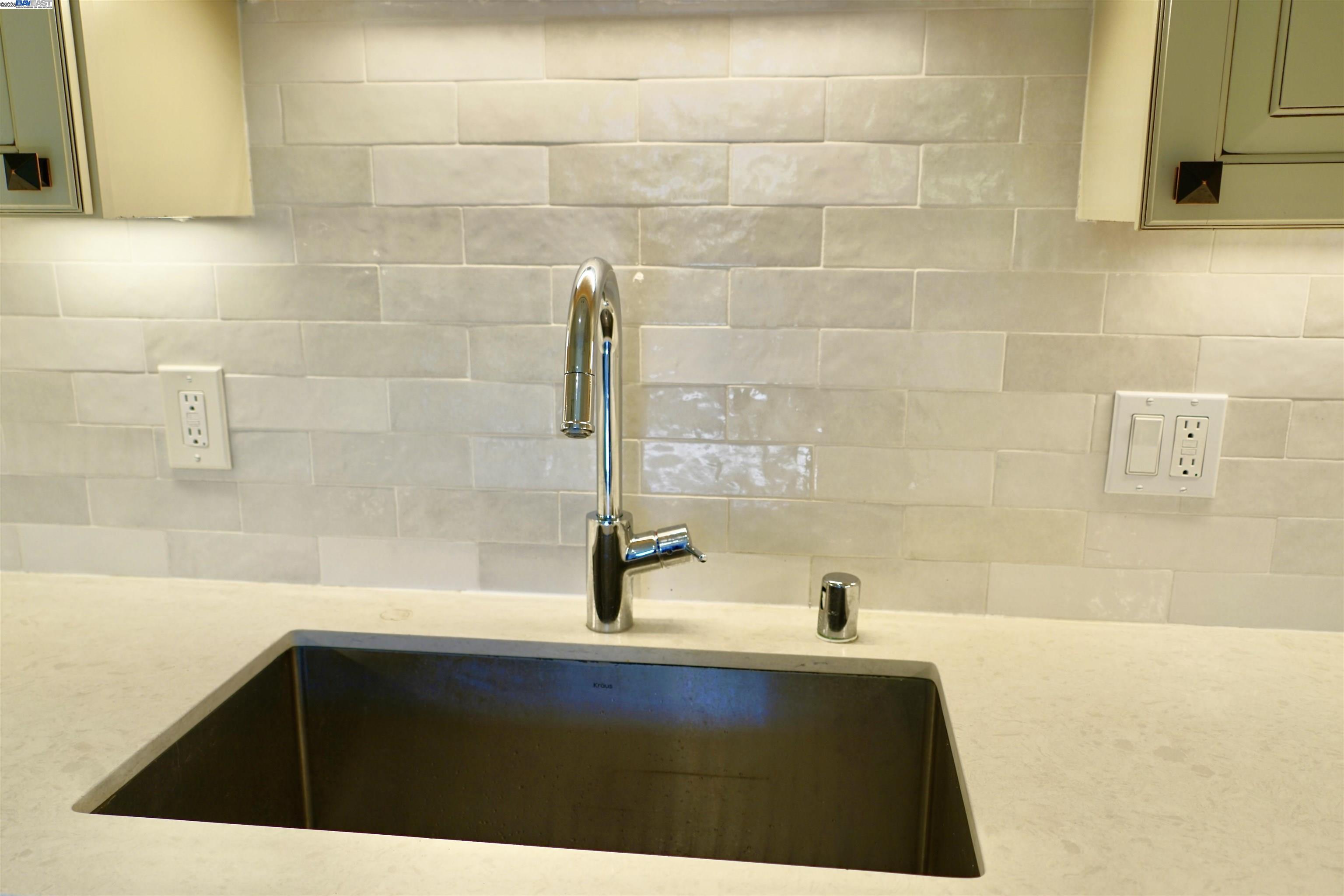 Detail Gallery Image 20 of 34 For 580 Vista Ave, Palo Alto,  CA 94306 - 2 Beds | 1 Baths