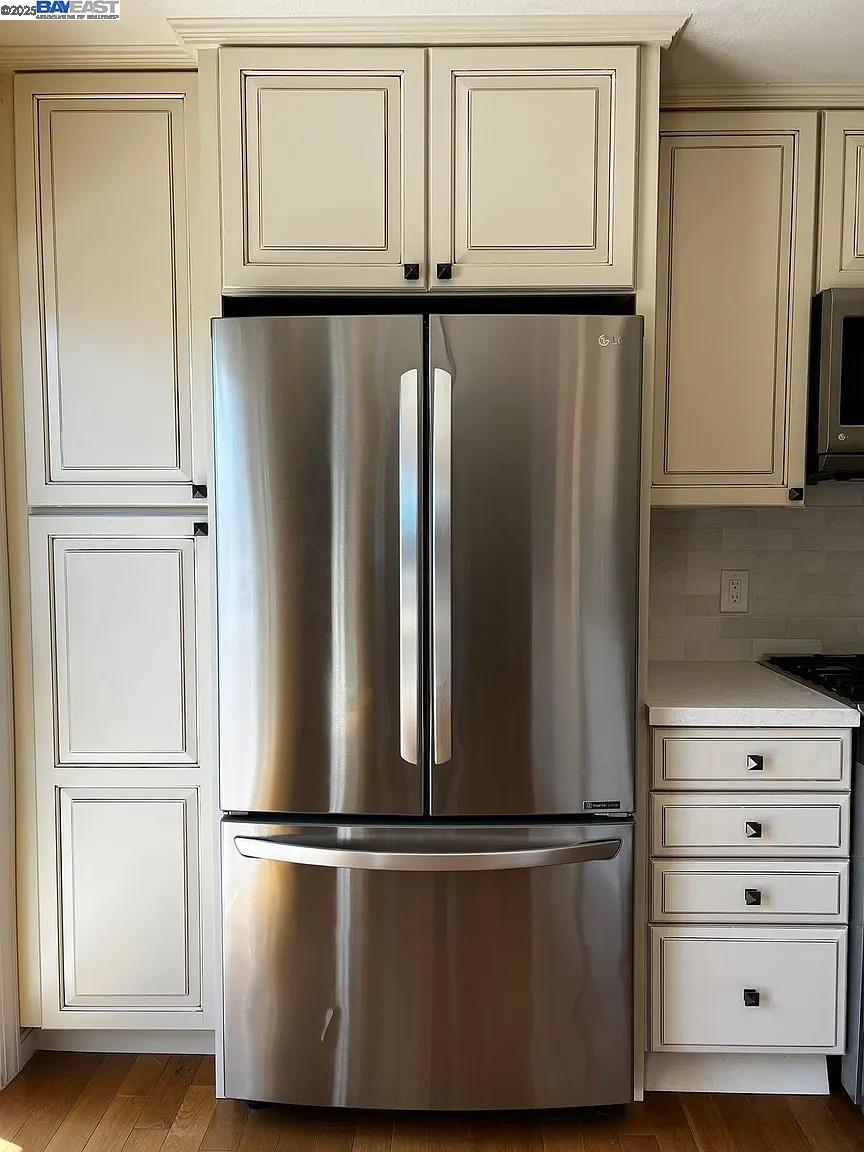 Detail Gallery Image 21 of 34 For 580 Vista Ave, Palo Alto,  CA 94306 - 2 Beds | 1 Baths