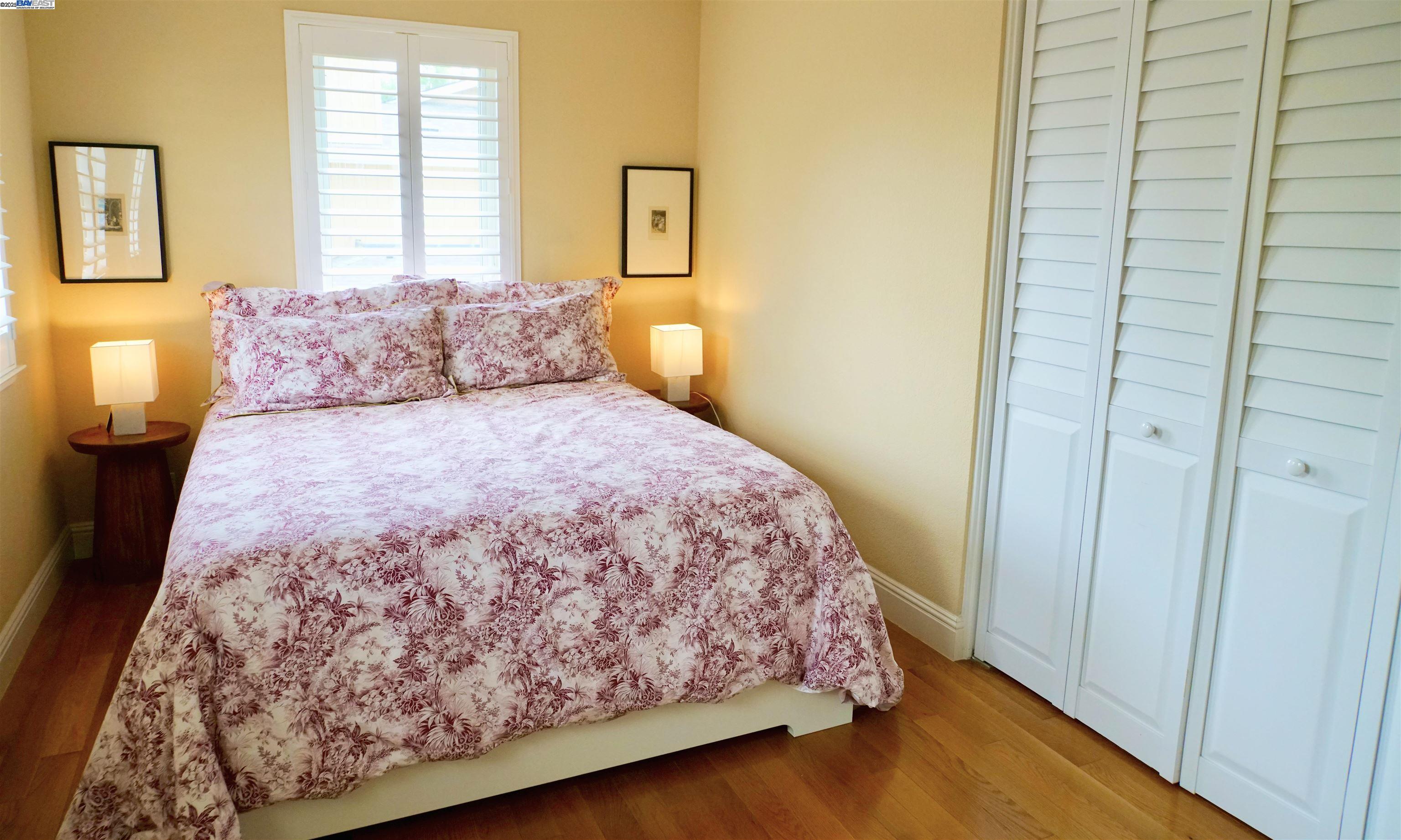 Detail Gallery Image 23 of 34 For 580 Vista Ave, Palo Alto,  CA 94306 - 2 Beds | 1 Baths