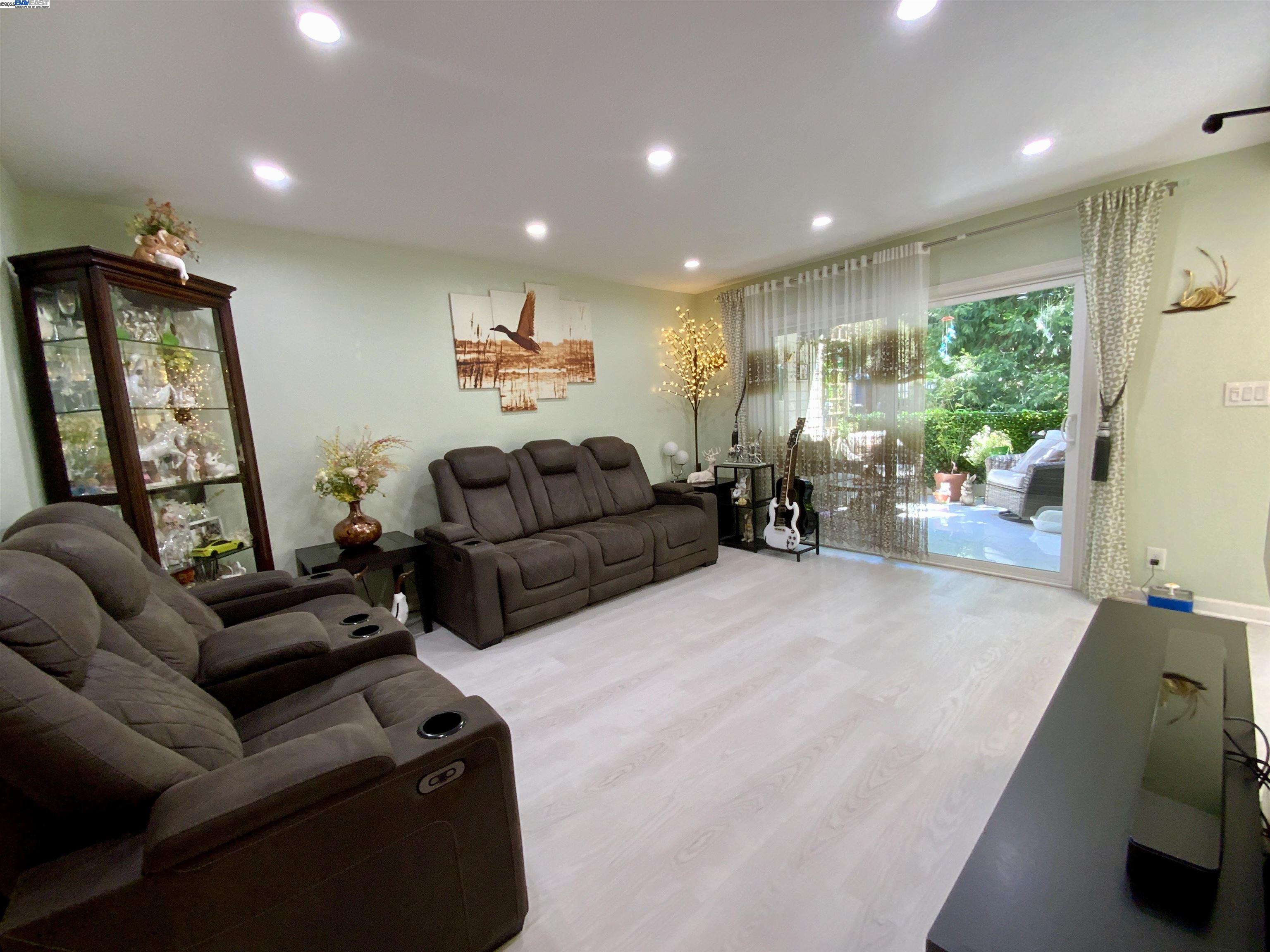 Photo #13: 41092296 Listing: Photo #13