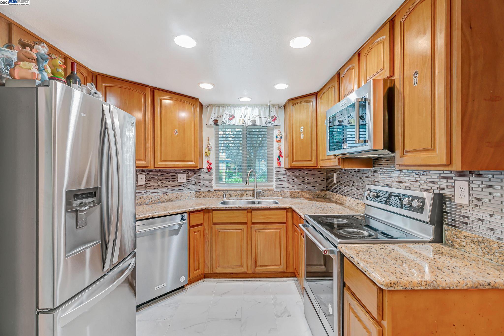 Photo #14: 41092296 Listing: Photo #14