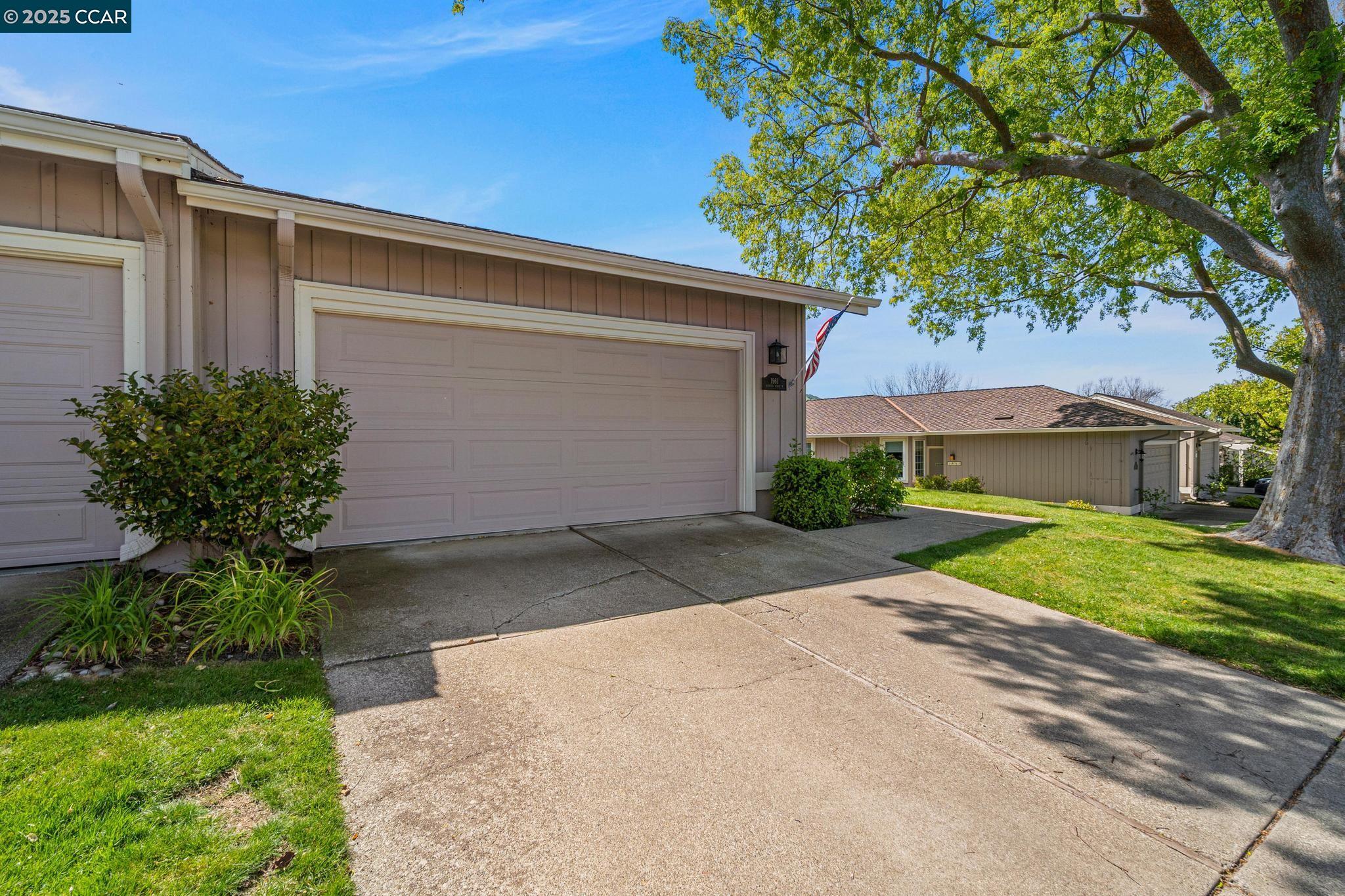 Photo #2: 41092302 Listing 