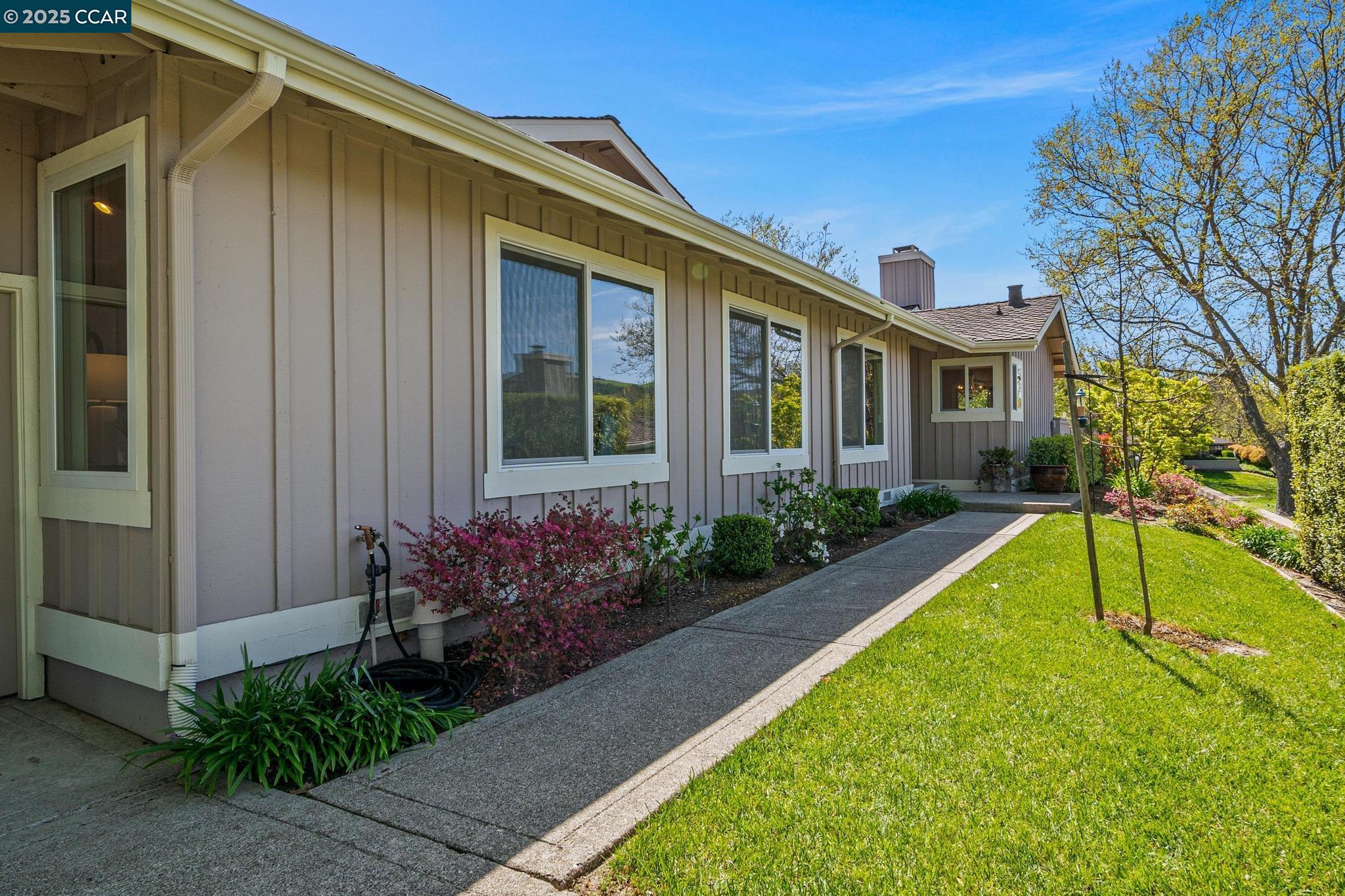Photo #3: 41092302 Listing 