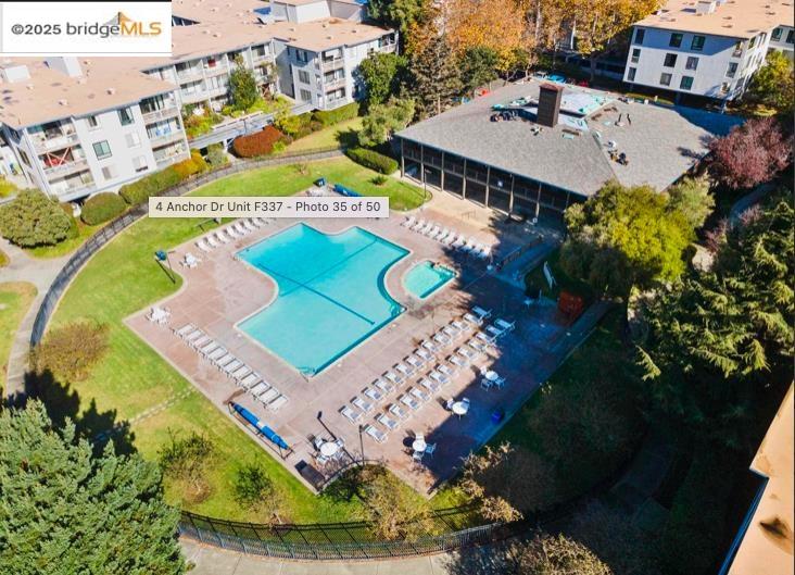 Detail Gallery Image 12 of 18 For 9 Commodore Dr #A206,  Emeryville,  CA 94608 - 0 Beds | 1 Baths