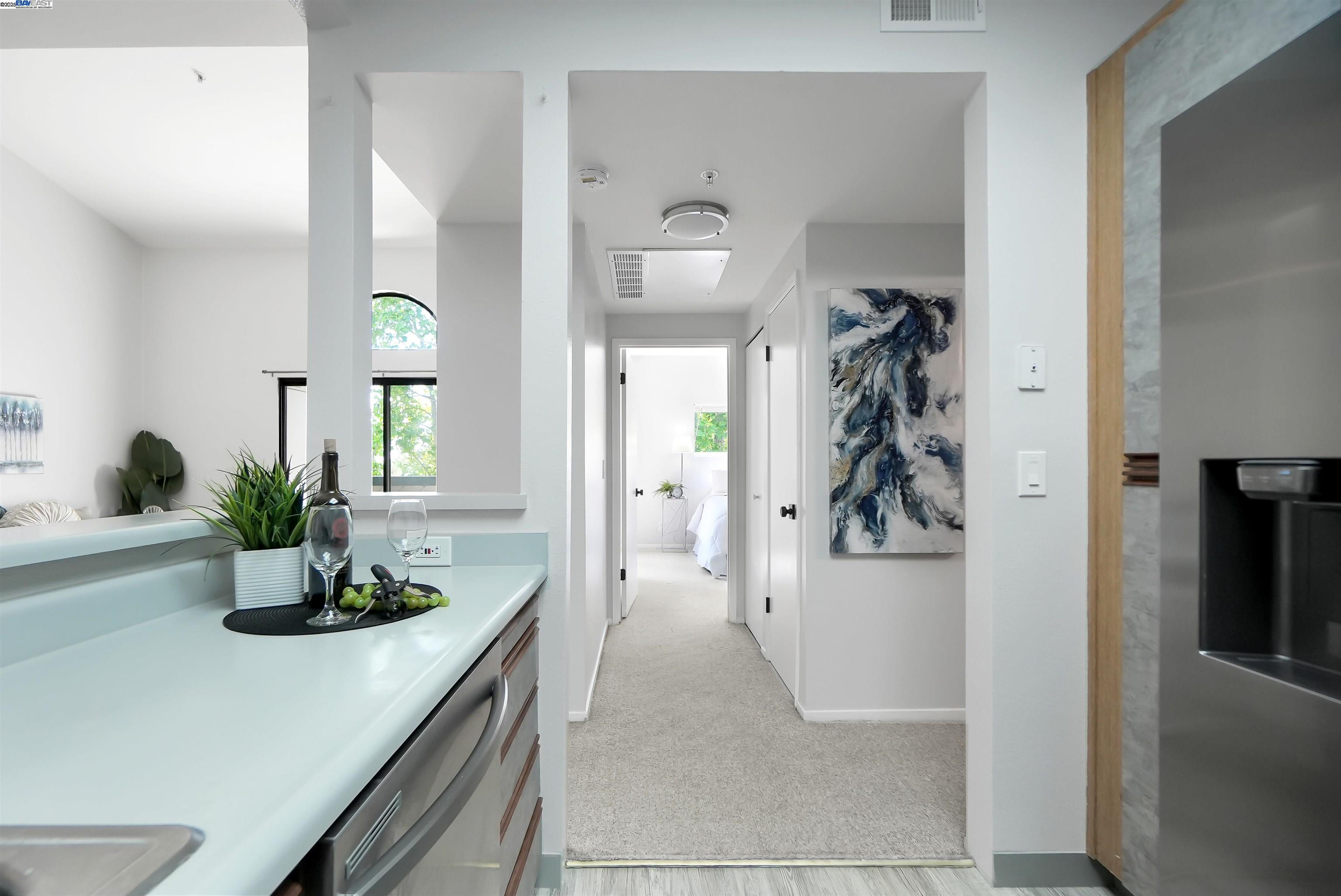 Detail Gallery Image 9 of 33 For 25850 Kay Ave #334,  Hayward,  CA 94545 - 1 Beds | 1 Baths