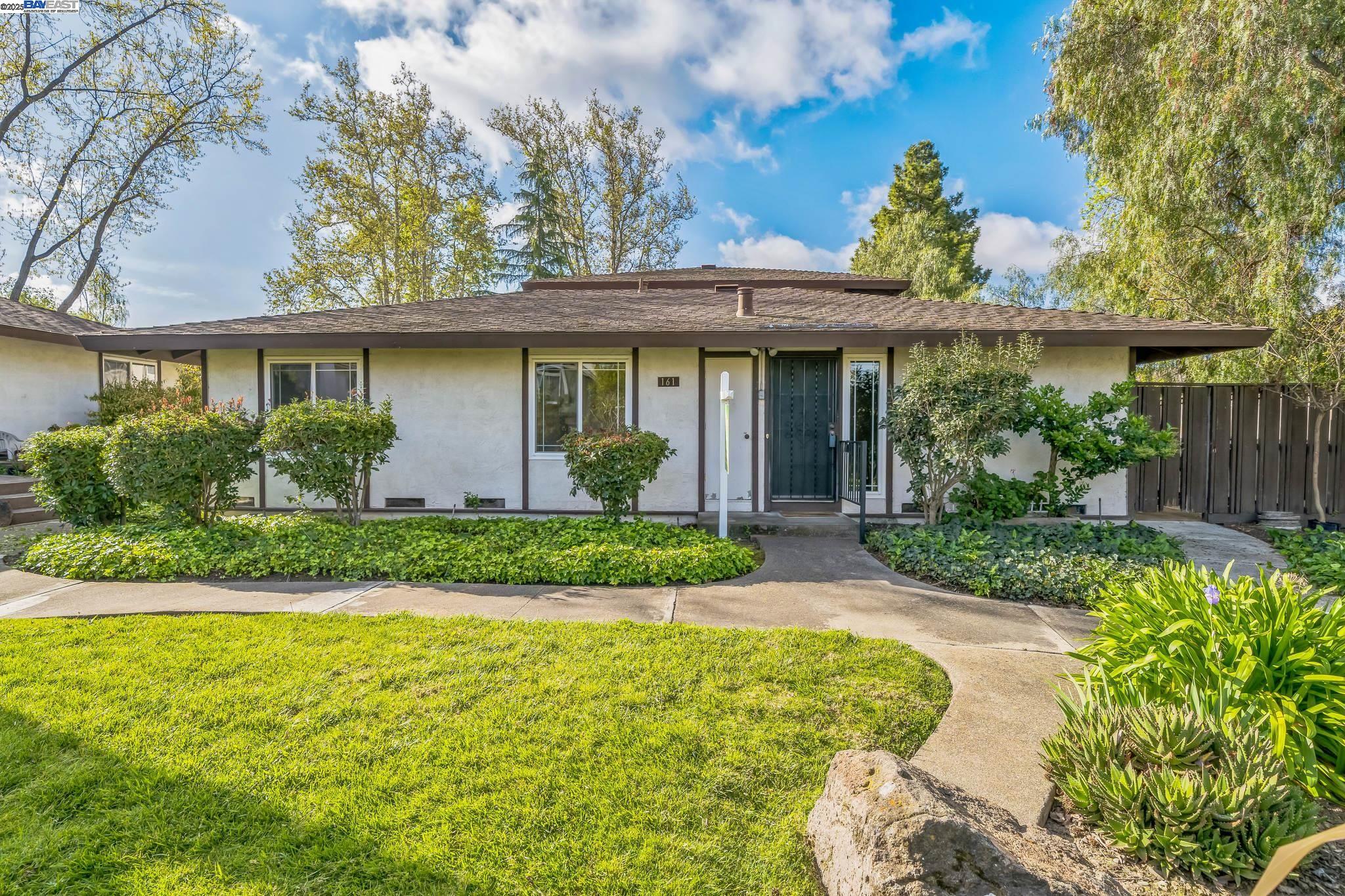 Photo #2: 41092309 Listing 