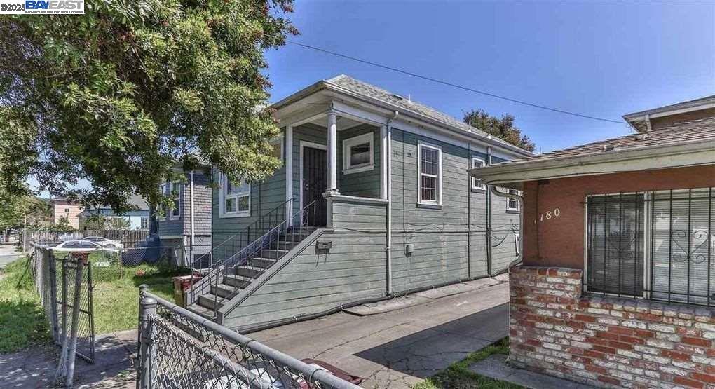 Detail Gallery Image 1 of 5 For 1180 73rd Ave, Oakland,  CA 94621 - – Beds | – Baths