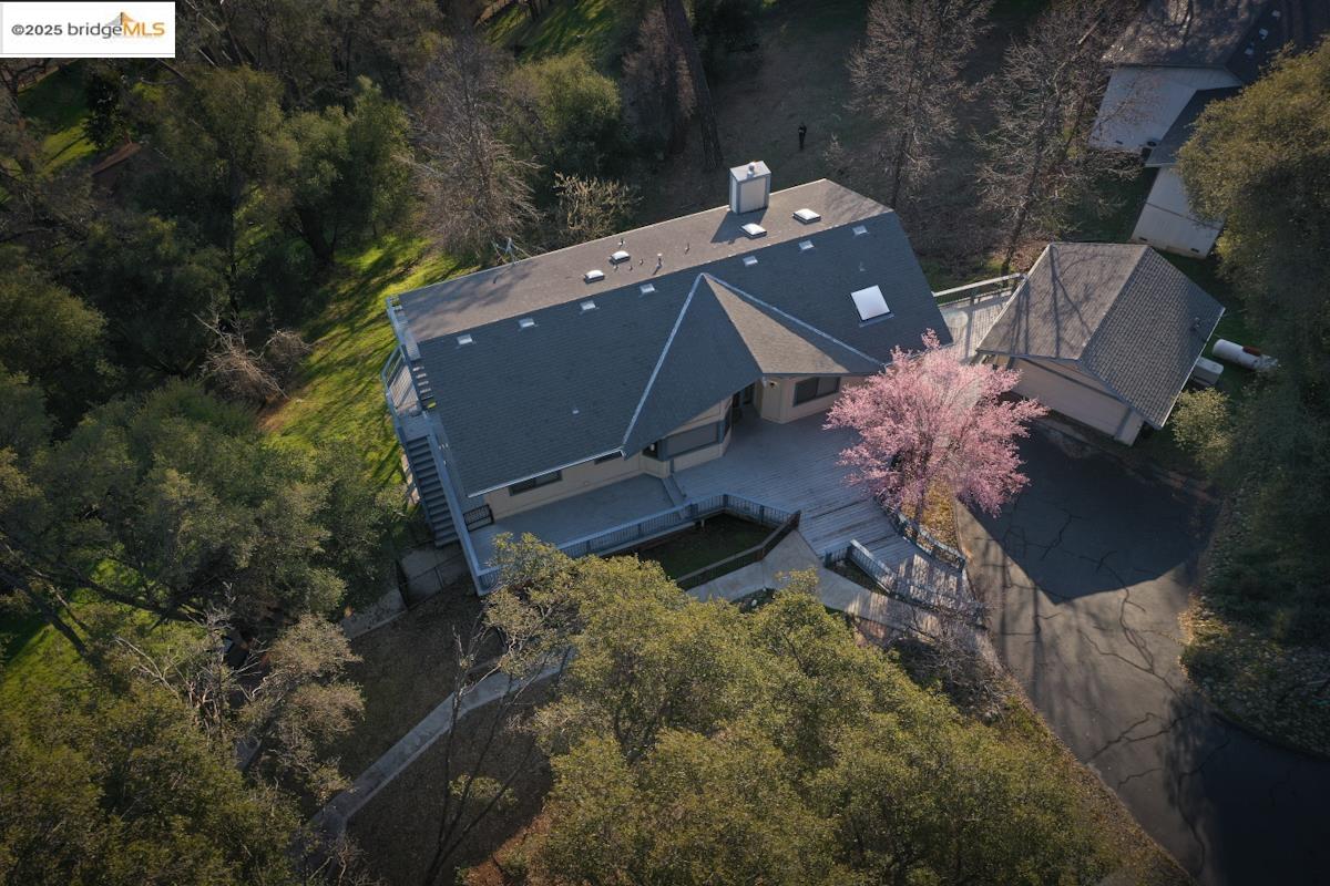 Detail Gallery Image 7 of 49 For 20634 Nob Hill Cir., Groveland,  CA 95321 - 4 Beds | 3 Baths