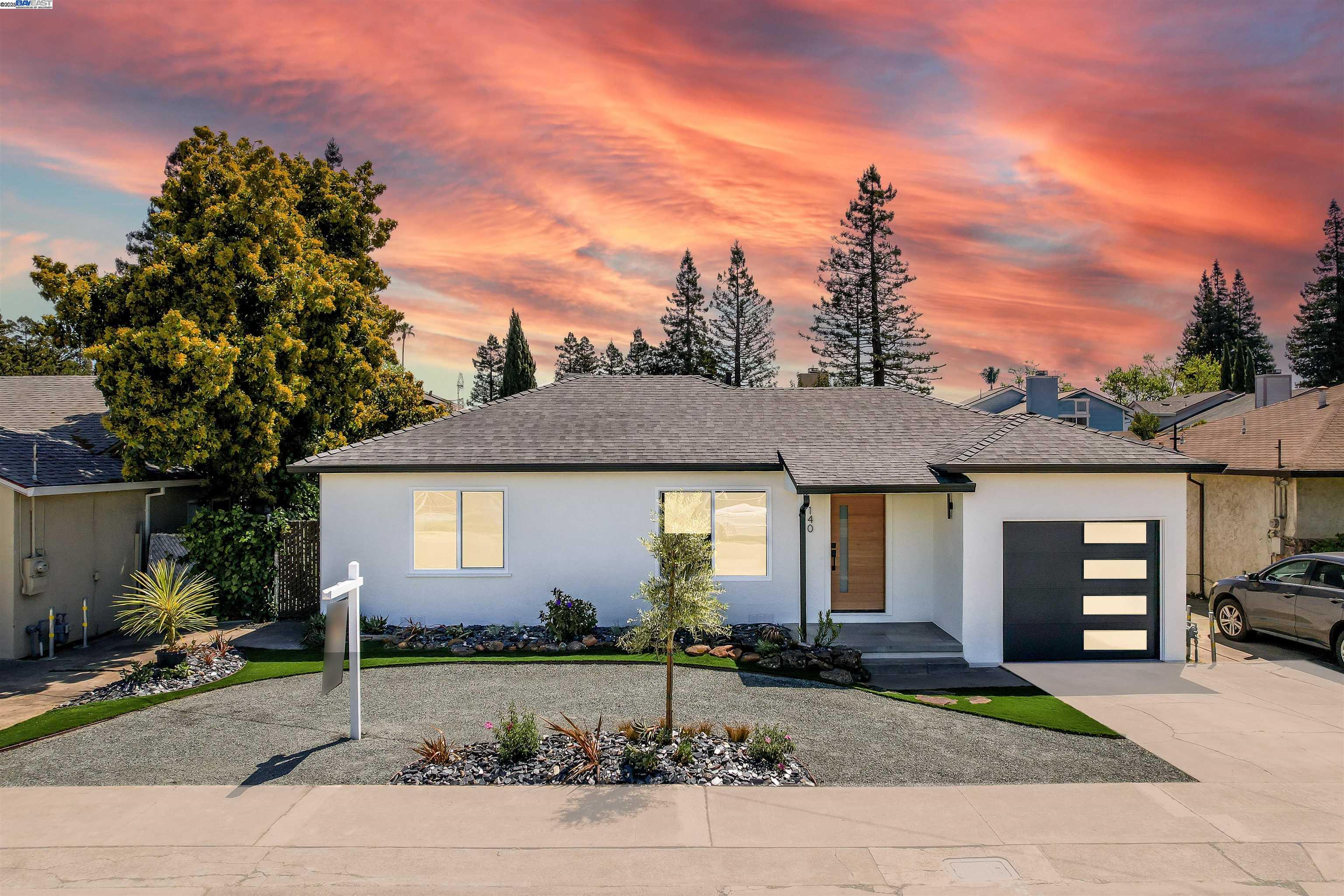 Detail Gallery Image 1 of 1 For 140 Fagundes St, Hayward,  CA 94544 - 2 Beds | 1 Baths