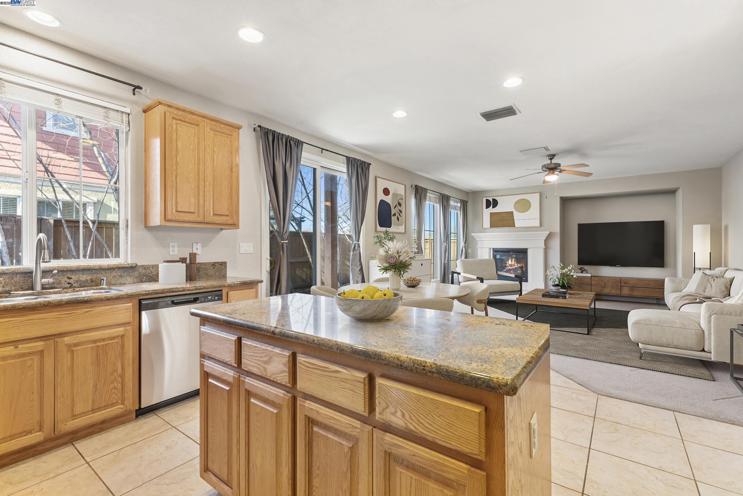 Detail Gallery Image 6 of 22 For 20871 Grapevine Dr, Patterson,  CA 95363 - 3 Beds | 2/1 Baths