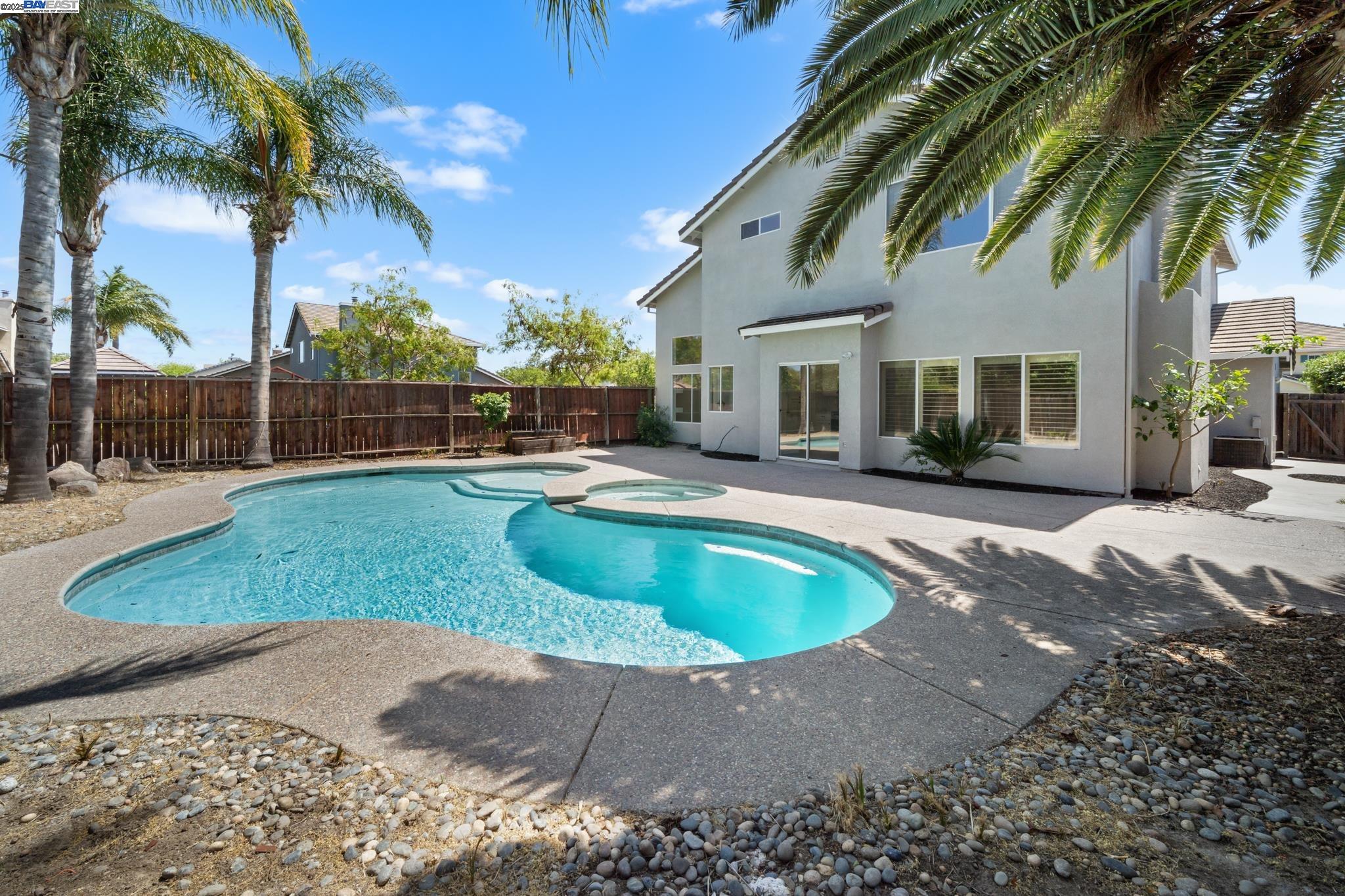 Detail Gallery Image 25 of 34 For 1305 Tom Fowler Dr, Tracy,  CA 95377 - 5 Beds | 3 Baths