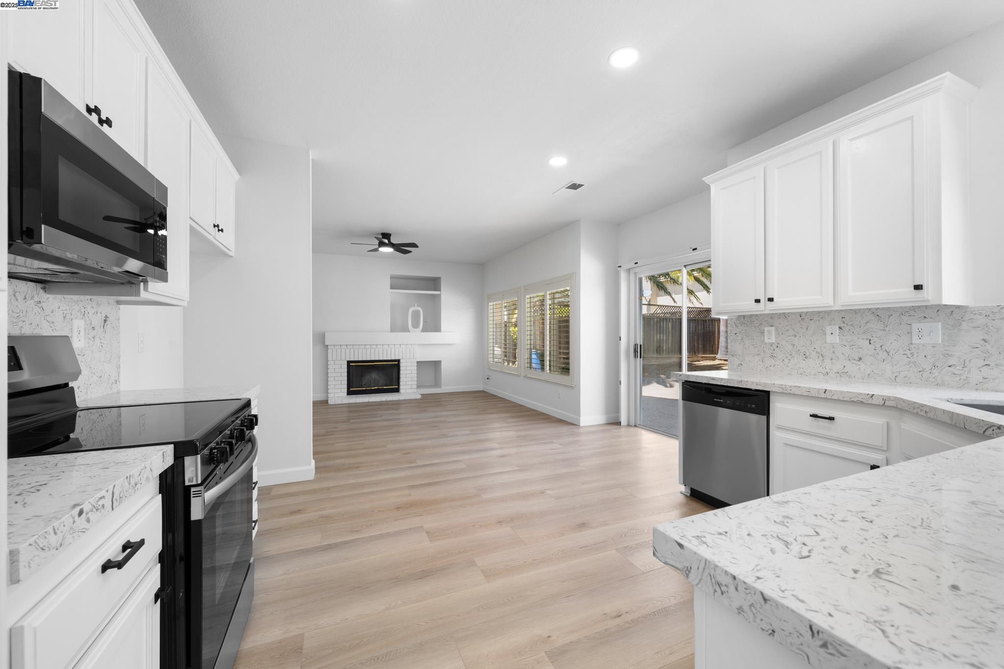 Detail Gallery Image 8 of 34 For 1305 Tom Fowler Dr, Tracy,  CA 95377 - 5 Beds | 3 Baths