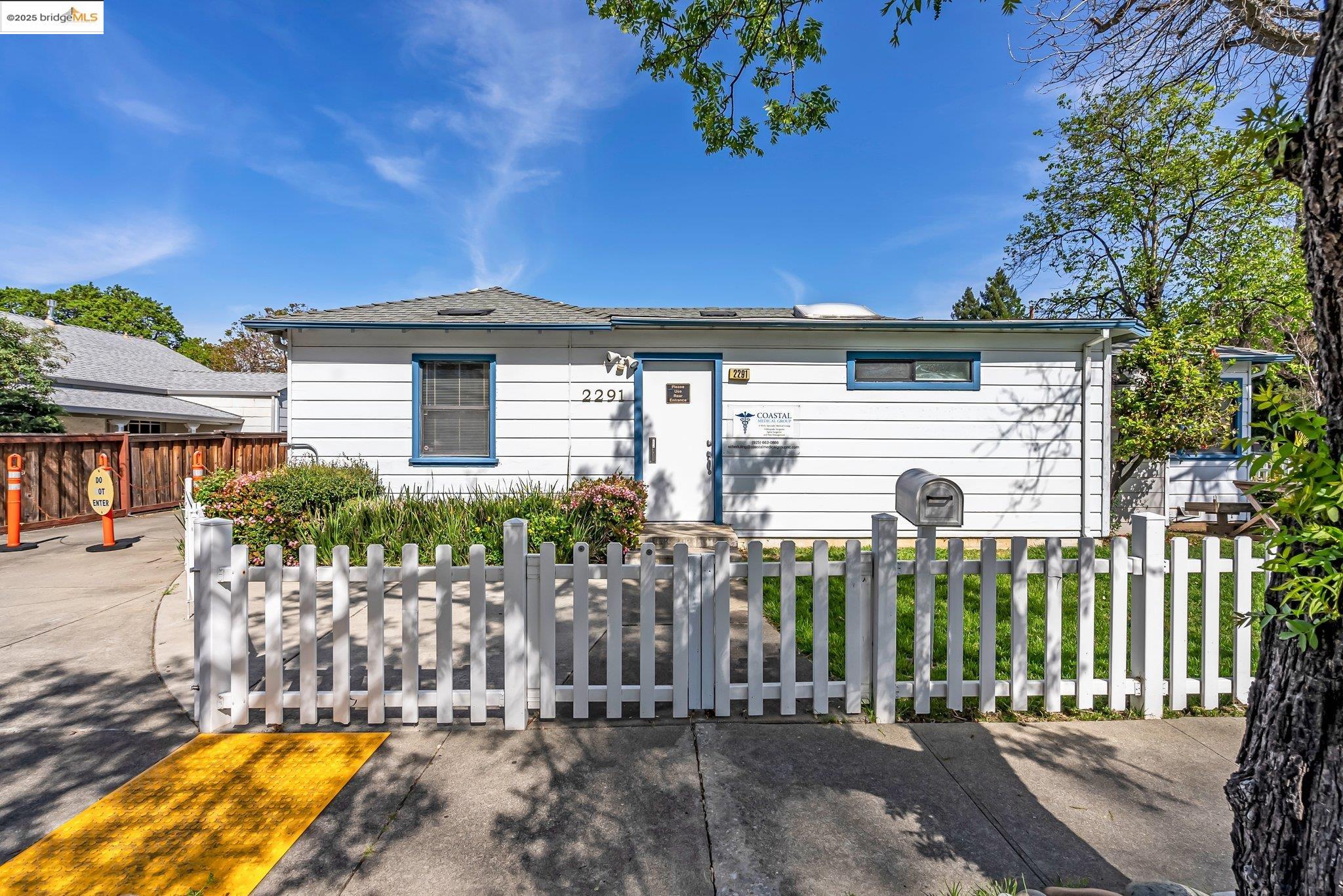 Detail Gallery Image 1 of 45 For , Concord,  CA 94520 - – Beds | – Baths