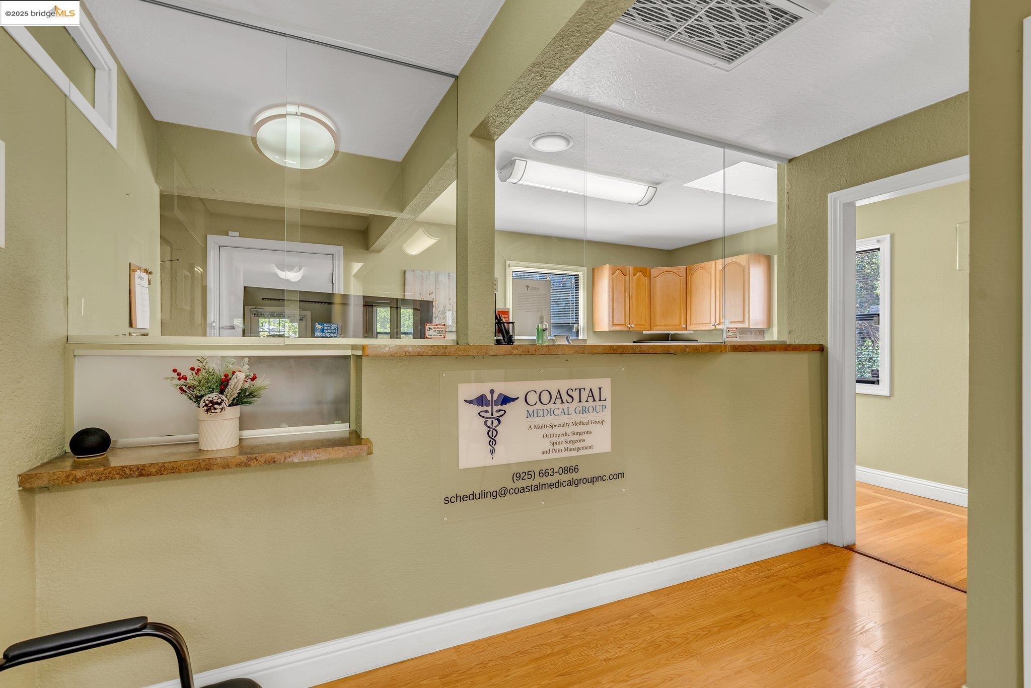Detail Gallery Image 10 of 45 For , Concord,  CA 94520 - – Beds | – Baths