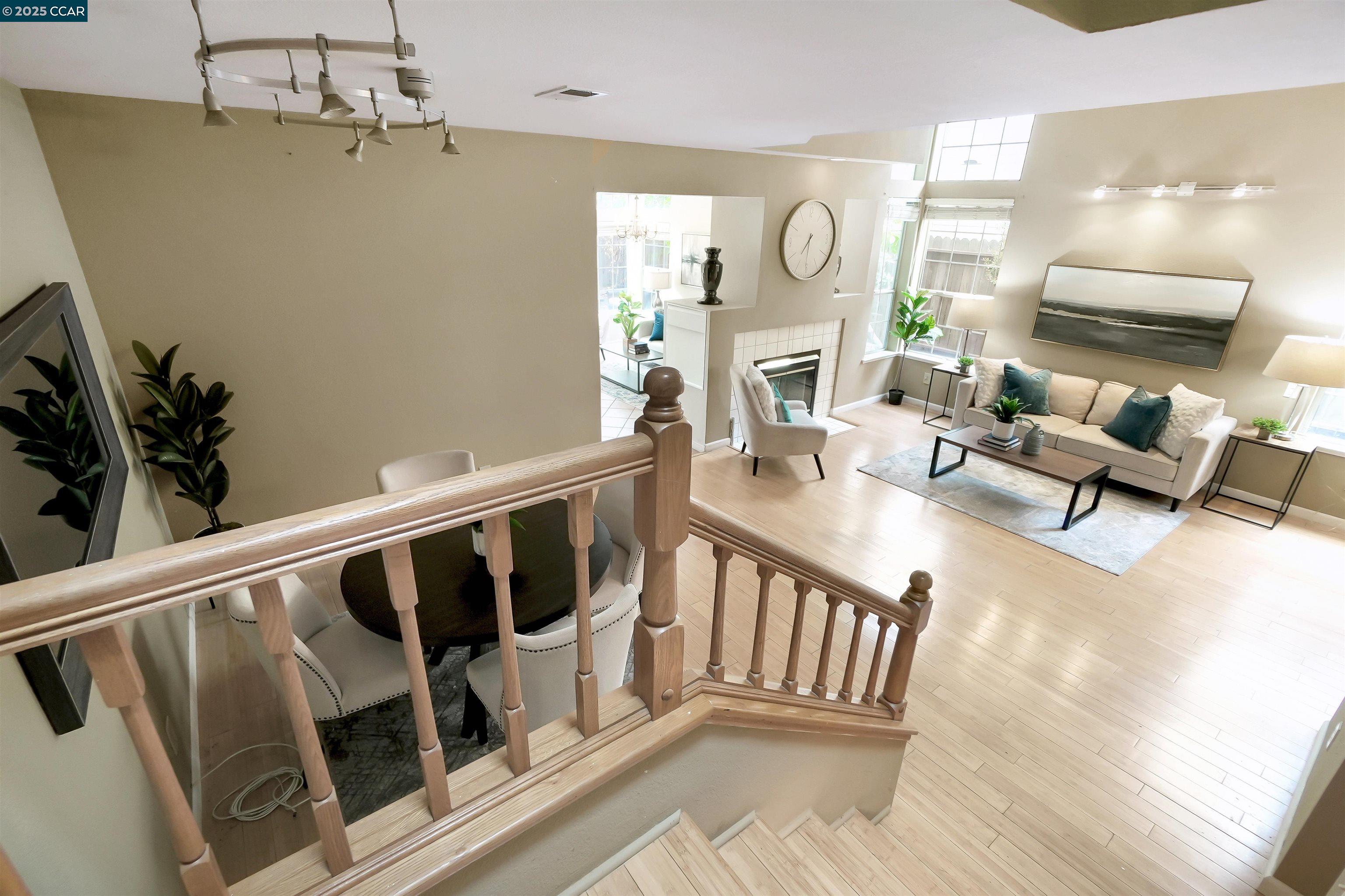 Detail Gallery Image 20 of 42 For 266 Scotts Vly, Hercules,  CA 94547 - 3 Beds | 2/1 Baths