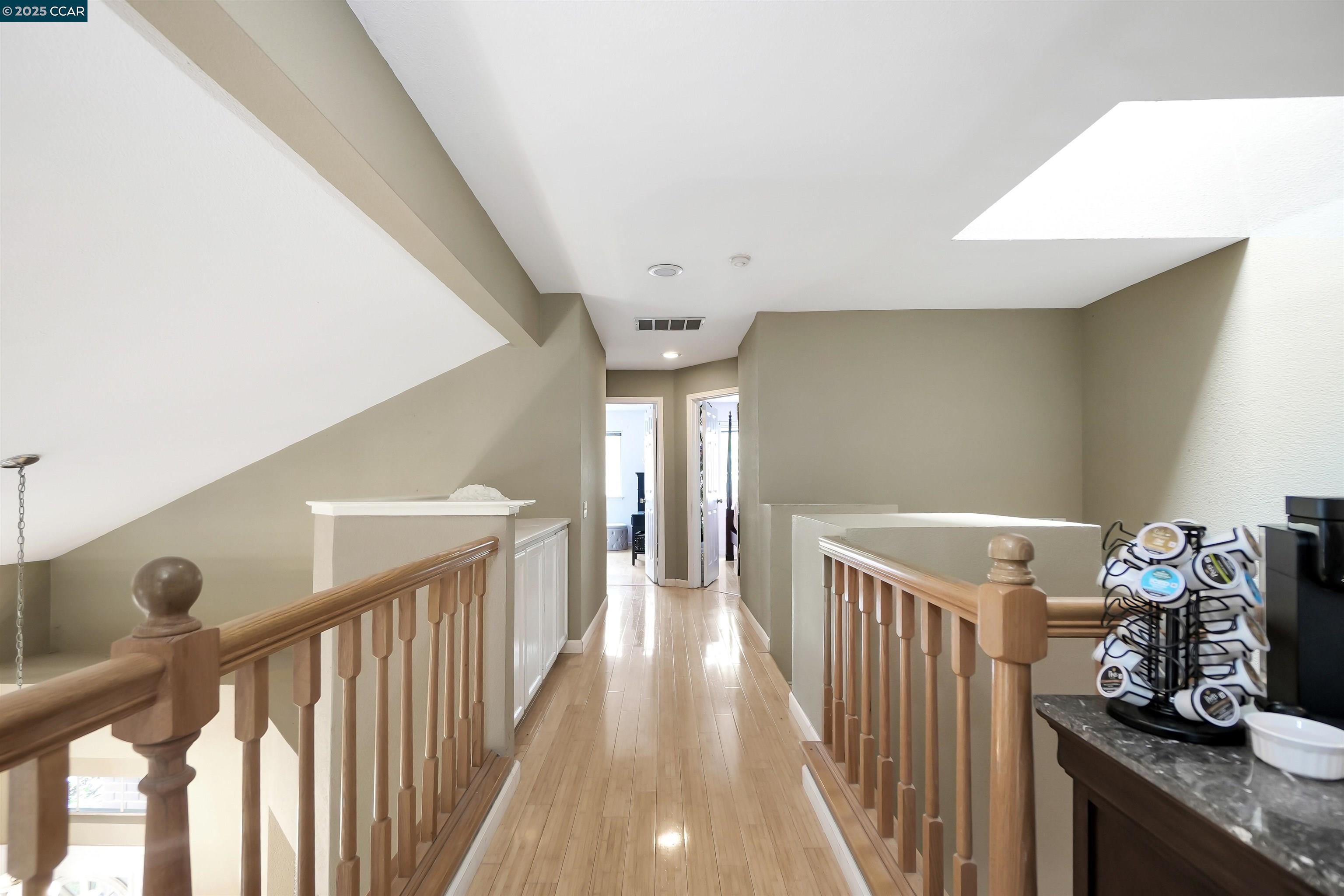 Detail Gallery Image 22 of 42 For 266 Scotts Vly, Hercules,  CA 94547 - 3 Beds | 2/1 Baths