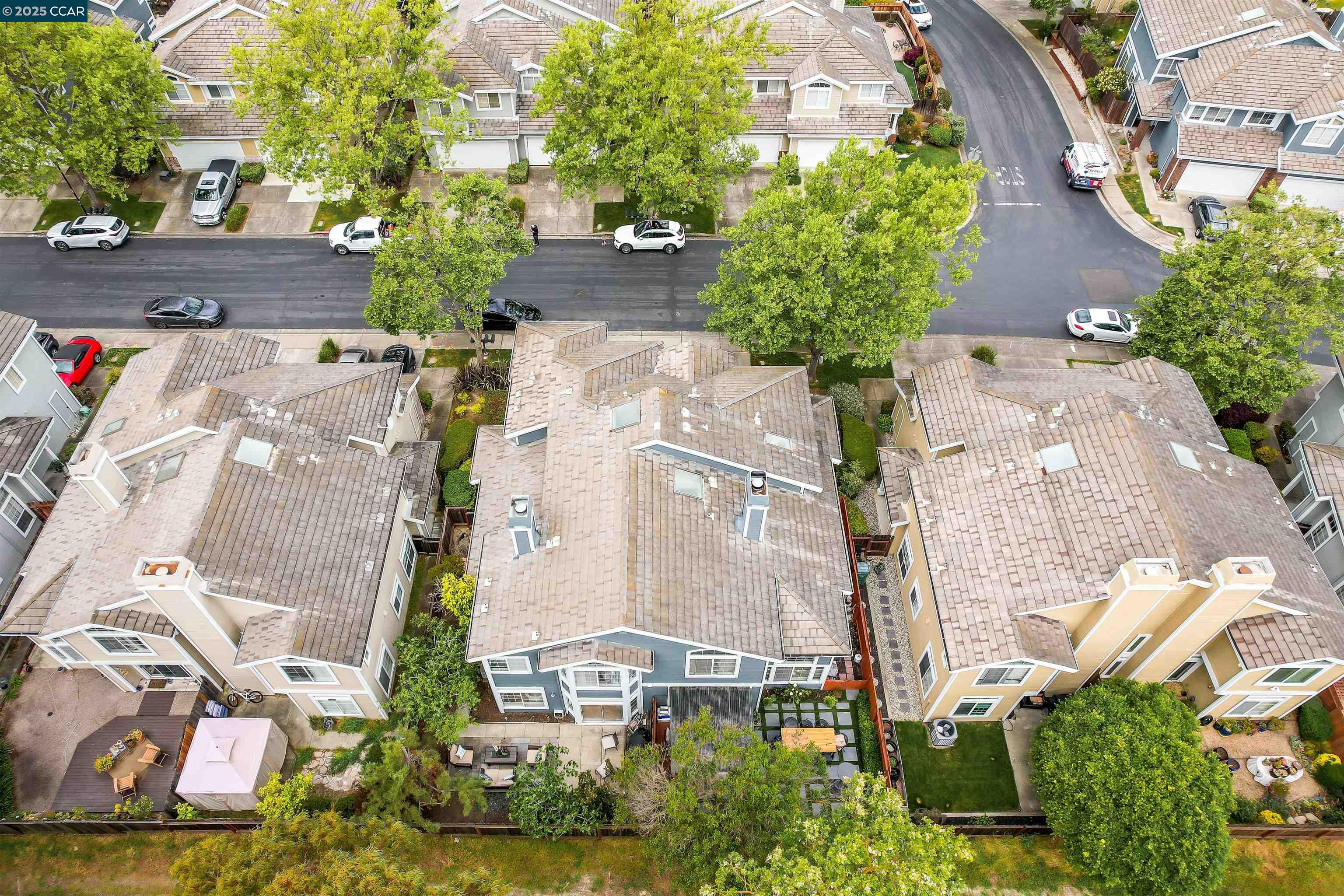 Detail Gallery Image 38 of 42 For 266 Scotts Vly, Hercules,  CA 94547 - 3 Beds | 2/1 Baths