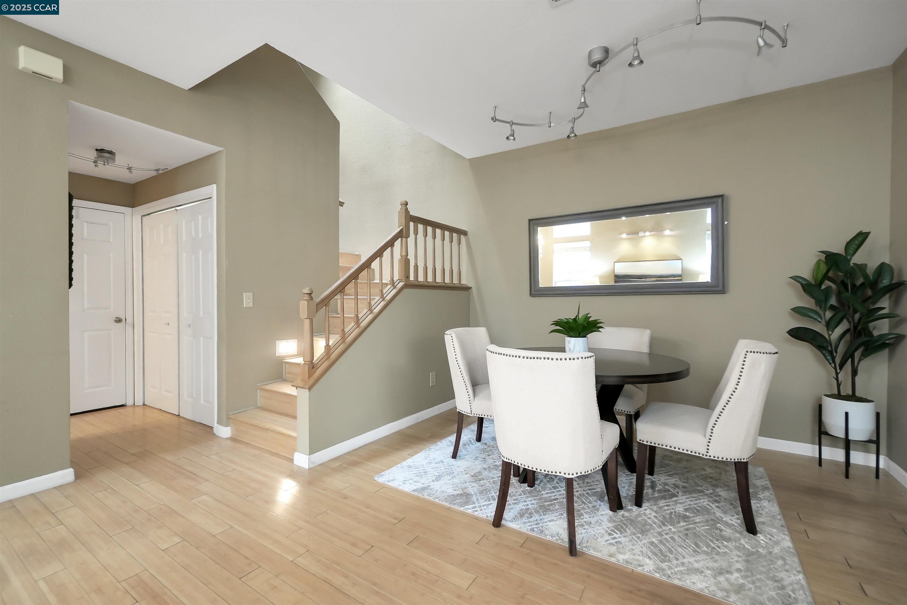 Photo #8: 41092338 Listing: Photo #8