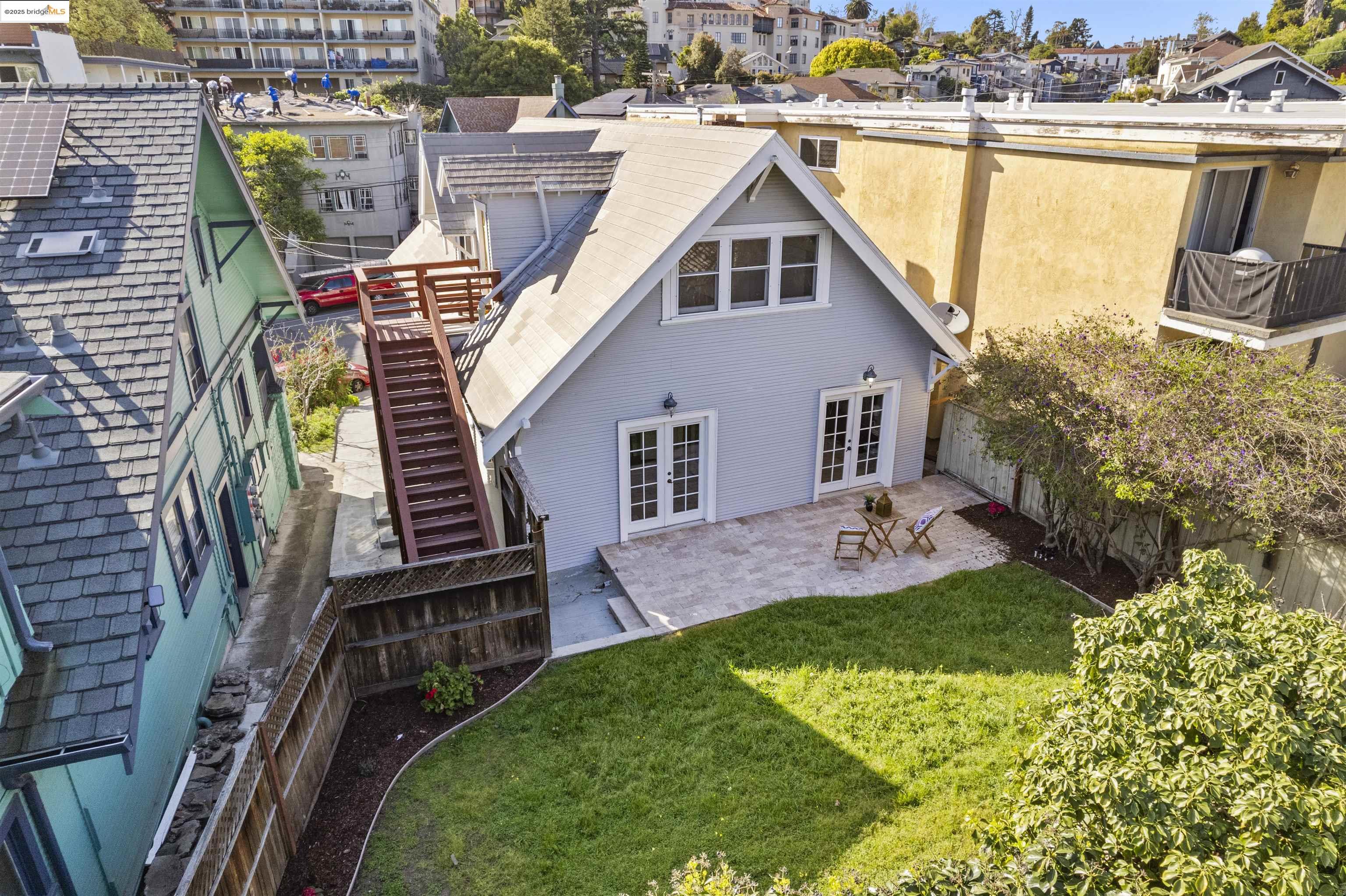 372 Santa Clara Ave, Oakland, California 94610, ,Residential Income,For Sale,372 Santa Clara Ave,41092341