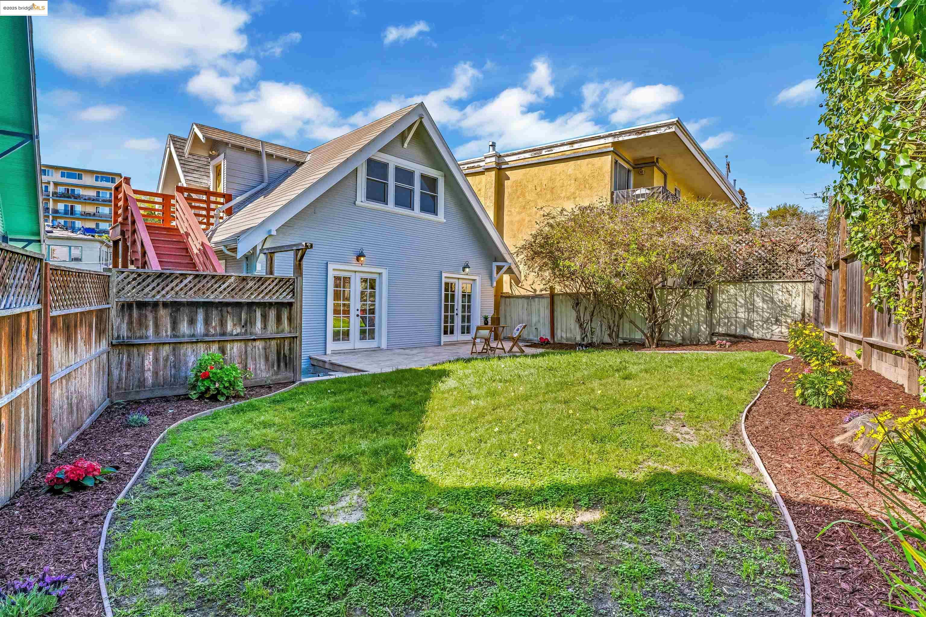 372 Santa Clara Ave, Oakland, California 94610, ,Residential Income,For Sale,372 Santa Clara Ave,41092341