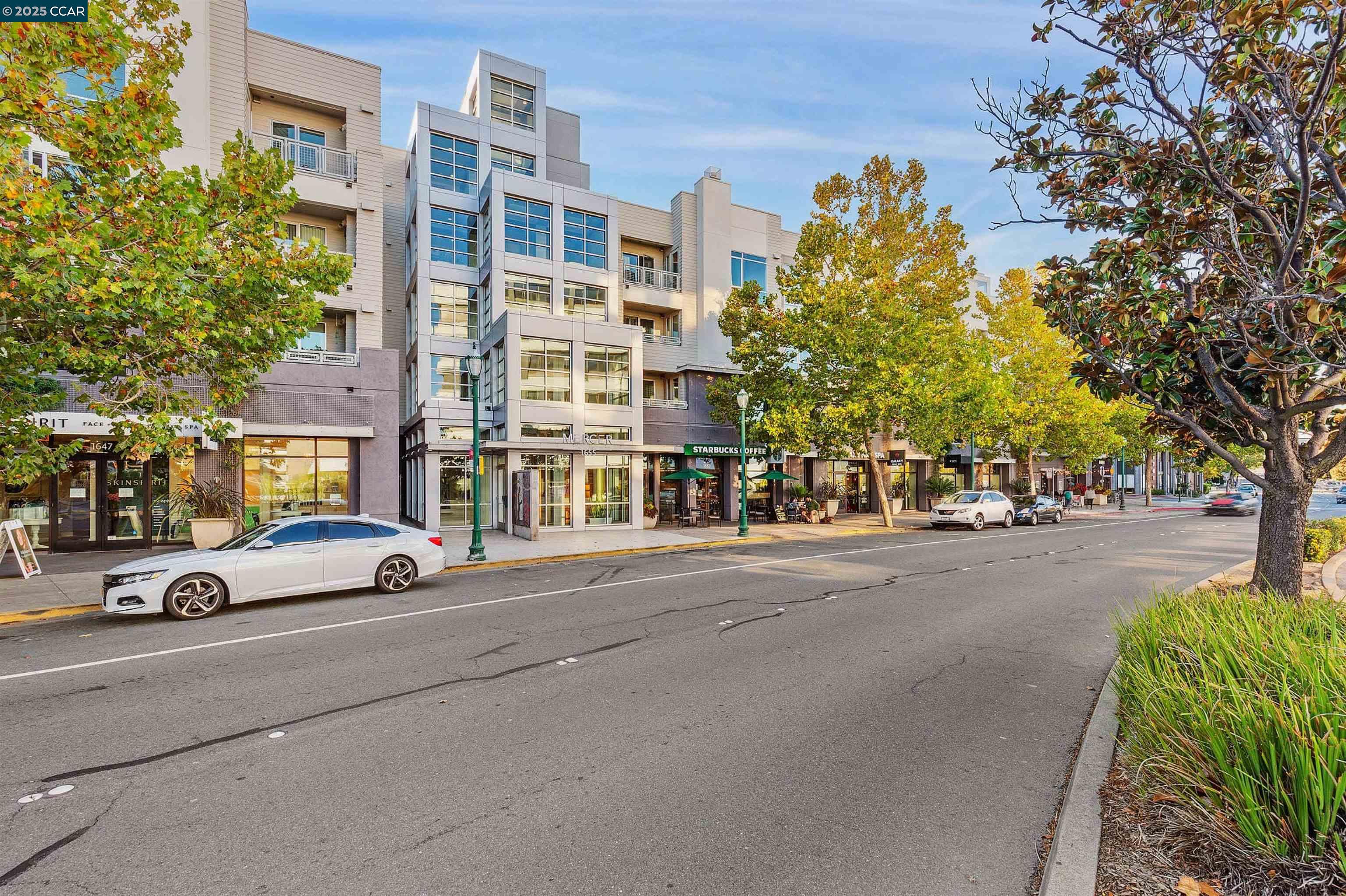 Detail Gallery Image 35 of 47 For 1655 N California #101,  Walnut Creek,  CA 94596 - 2 Beds | 2 Baths