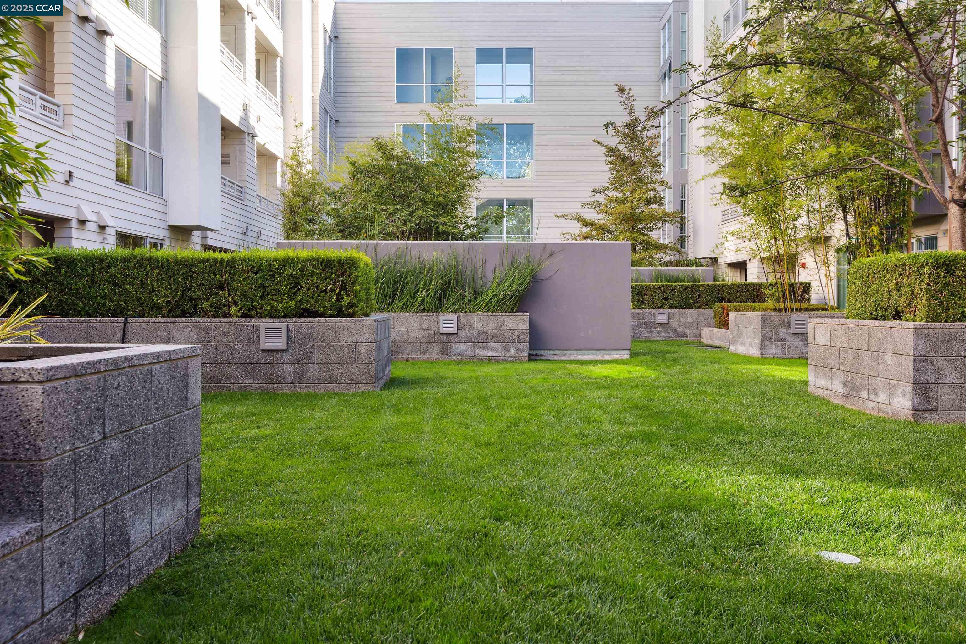 Detail Gallery Image 43 of 47 For 1655 N California #101,  Walnut Creek,  CA 94596 - 2 Beds | 2 Baths