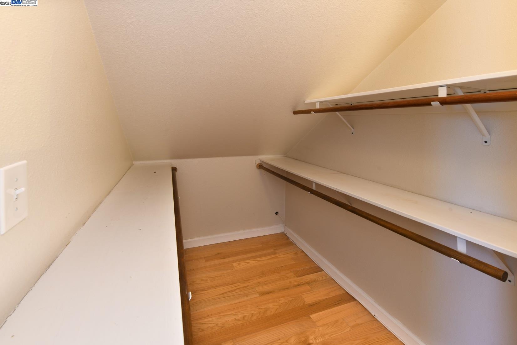 Detail Gallery Image 25 of 31 For 4661 Canyon Rd, El Sobrante,  CA 94803 - 3 Beds | 2 Baths