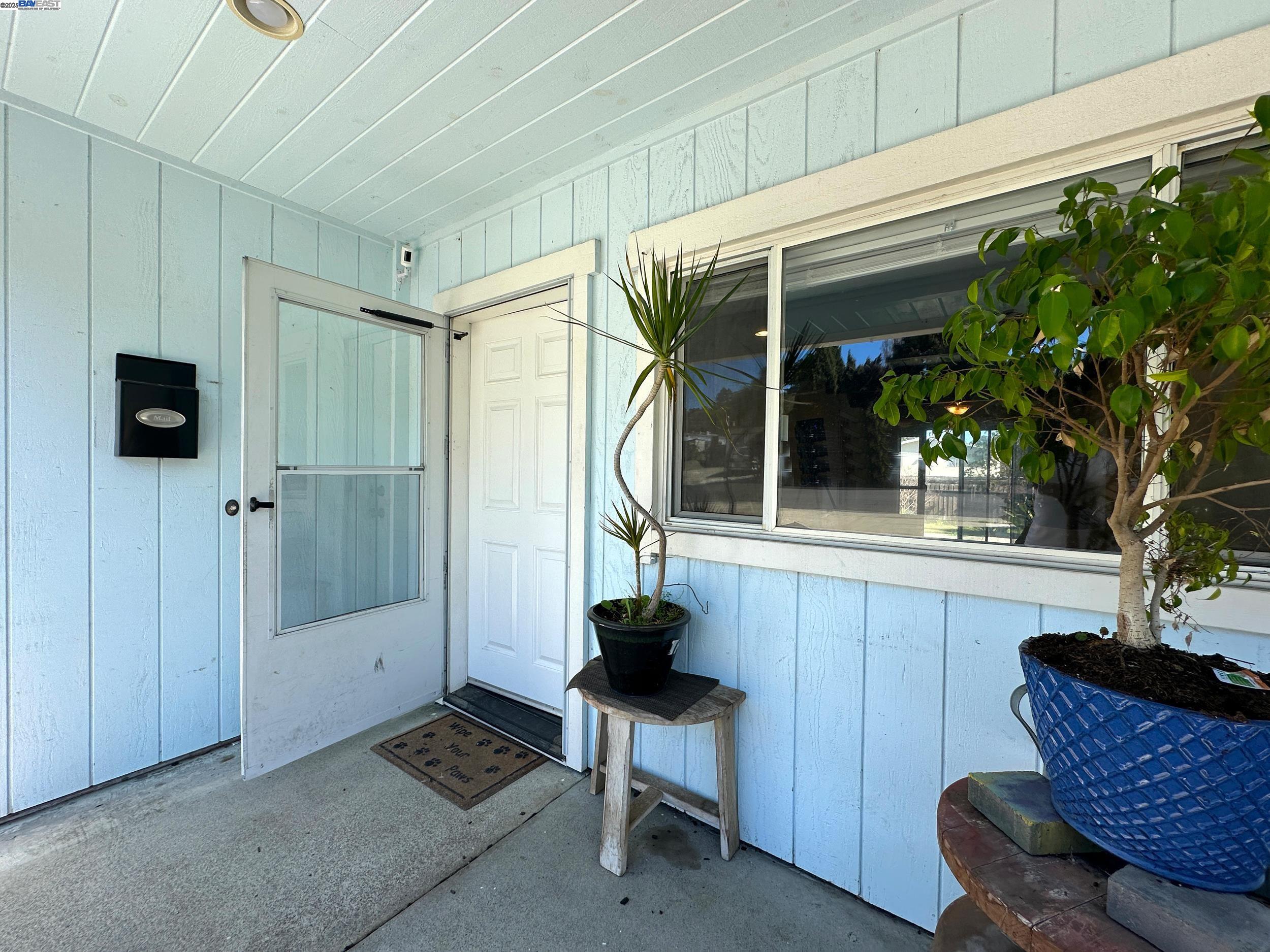 Detail Gallery Image 27 of 31 For 4661 Canyon Rd, El Sobrante,  CA 94803 - 3 Beds | 2 Baths