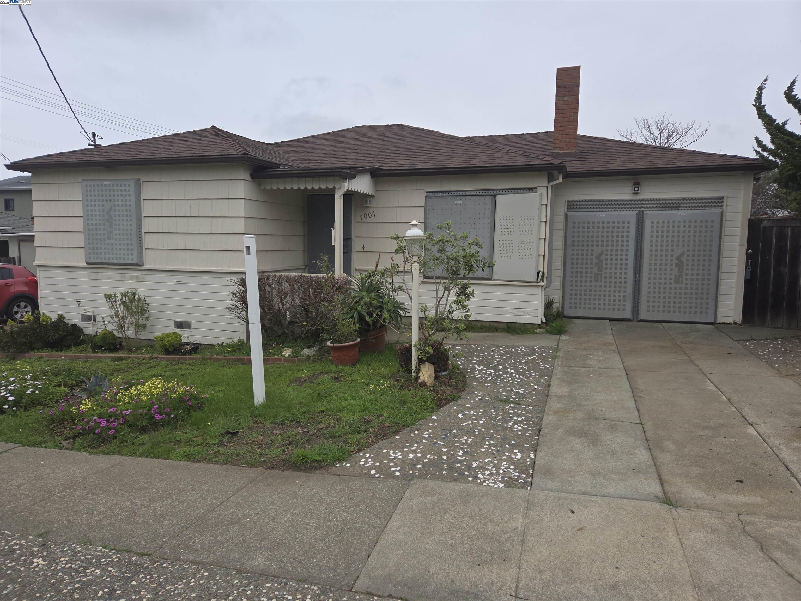 Detail Gallery Image 1 of 1 For 7007 Manila Ave, El Cerrito,  CA 94530 - 2 Beds | 1 Baths