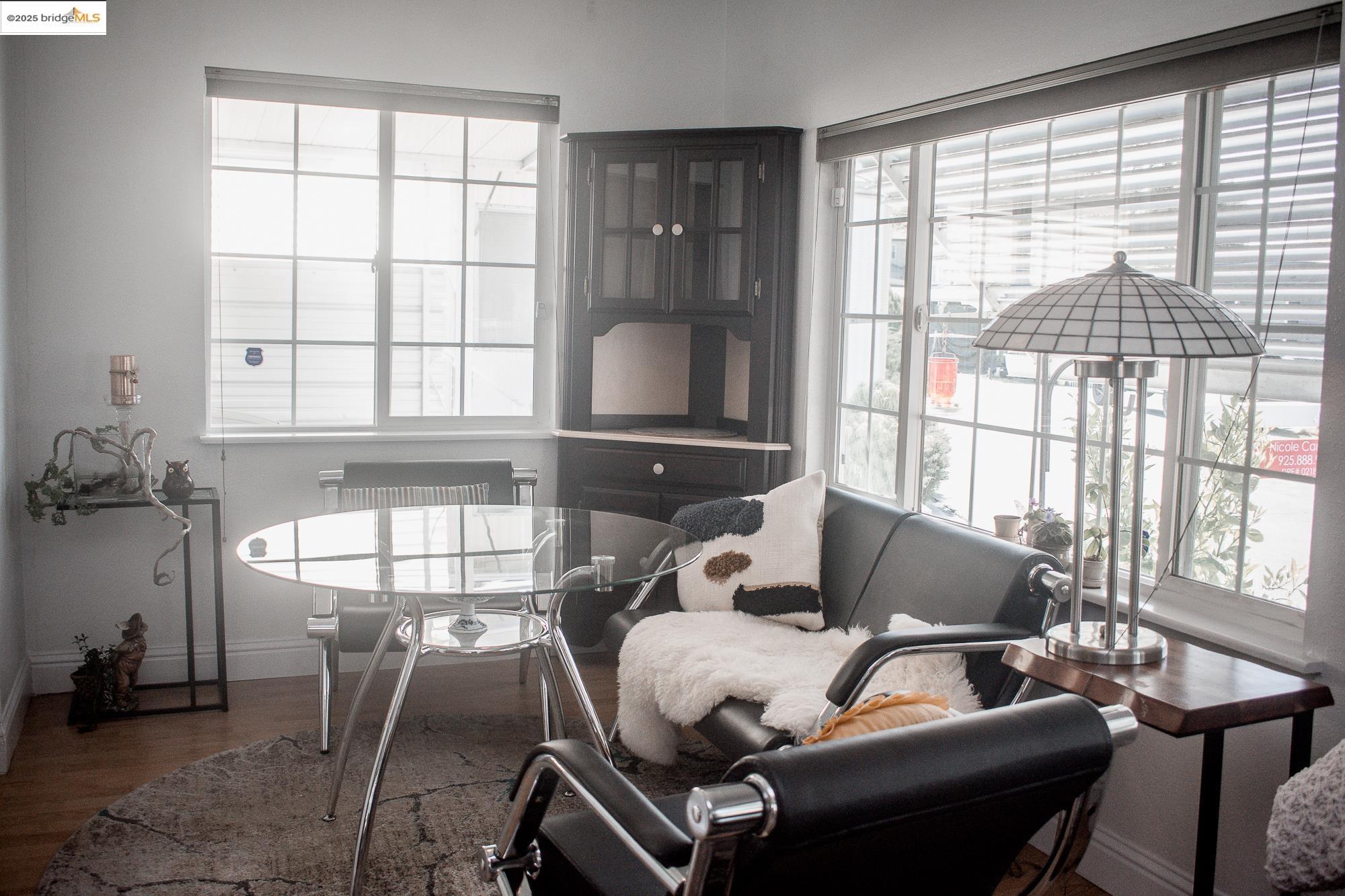 Detail Gallery Image 4 of 22 For 1080 San Miguel Road #127,  Concord,  CA 94518 - 2 Beds | 2 Baths