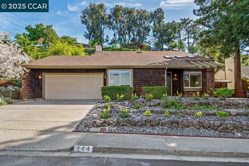 Detail Gallery Image 1 of 1 For 244 Sunnybrae Drive, Martinez,  CA 94553 - 4 Beds | 2 Baths