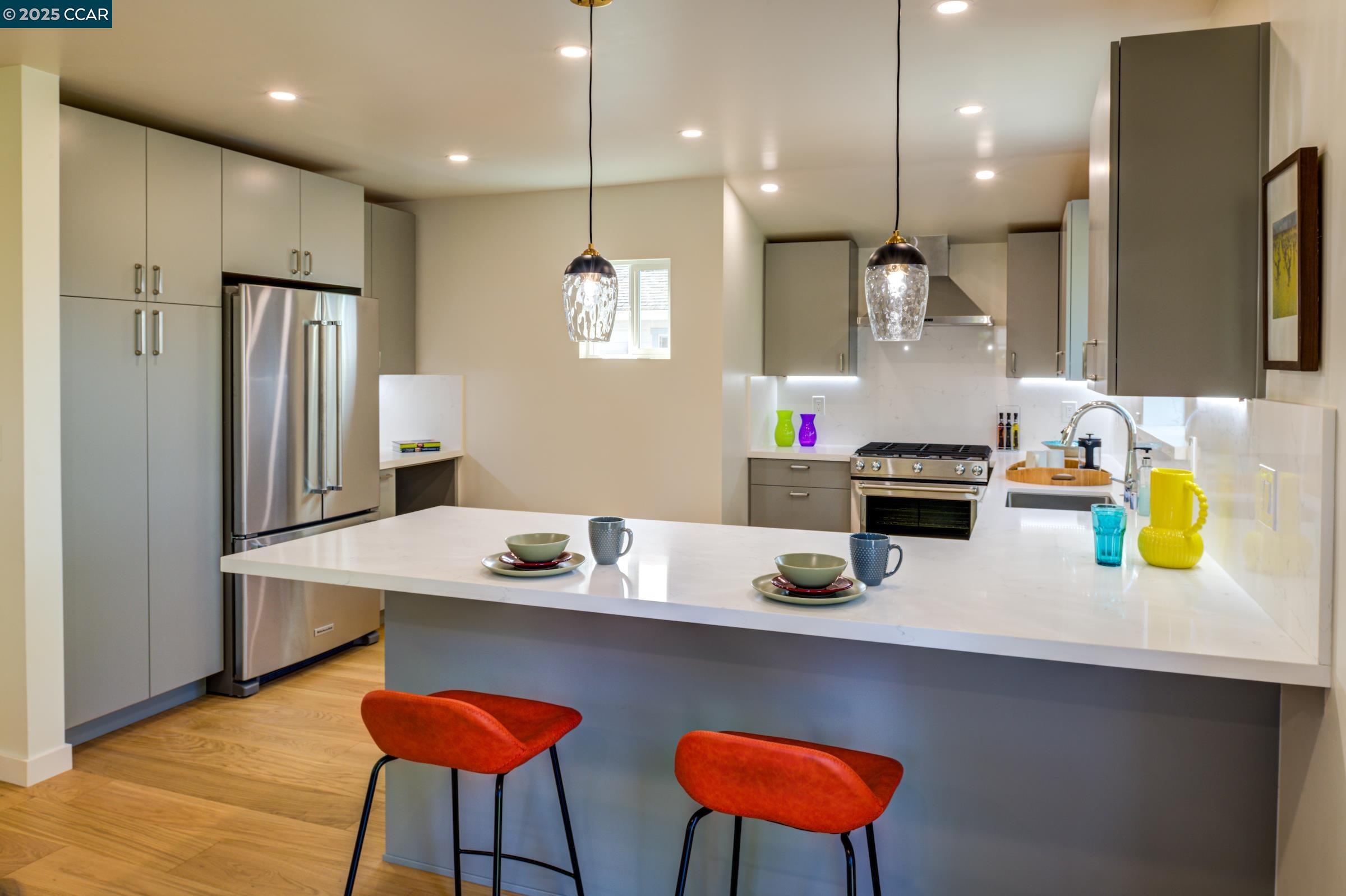 Detail Gallery Image 15 of 26 For 240 Garretson Ave, Rodeo,  CA 94572 - 4 Beds | 3 Baths