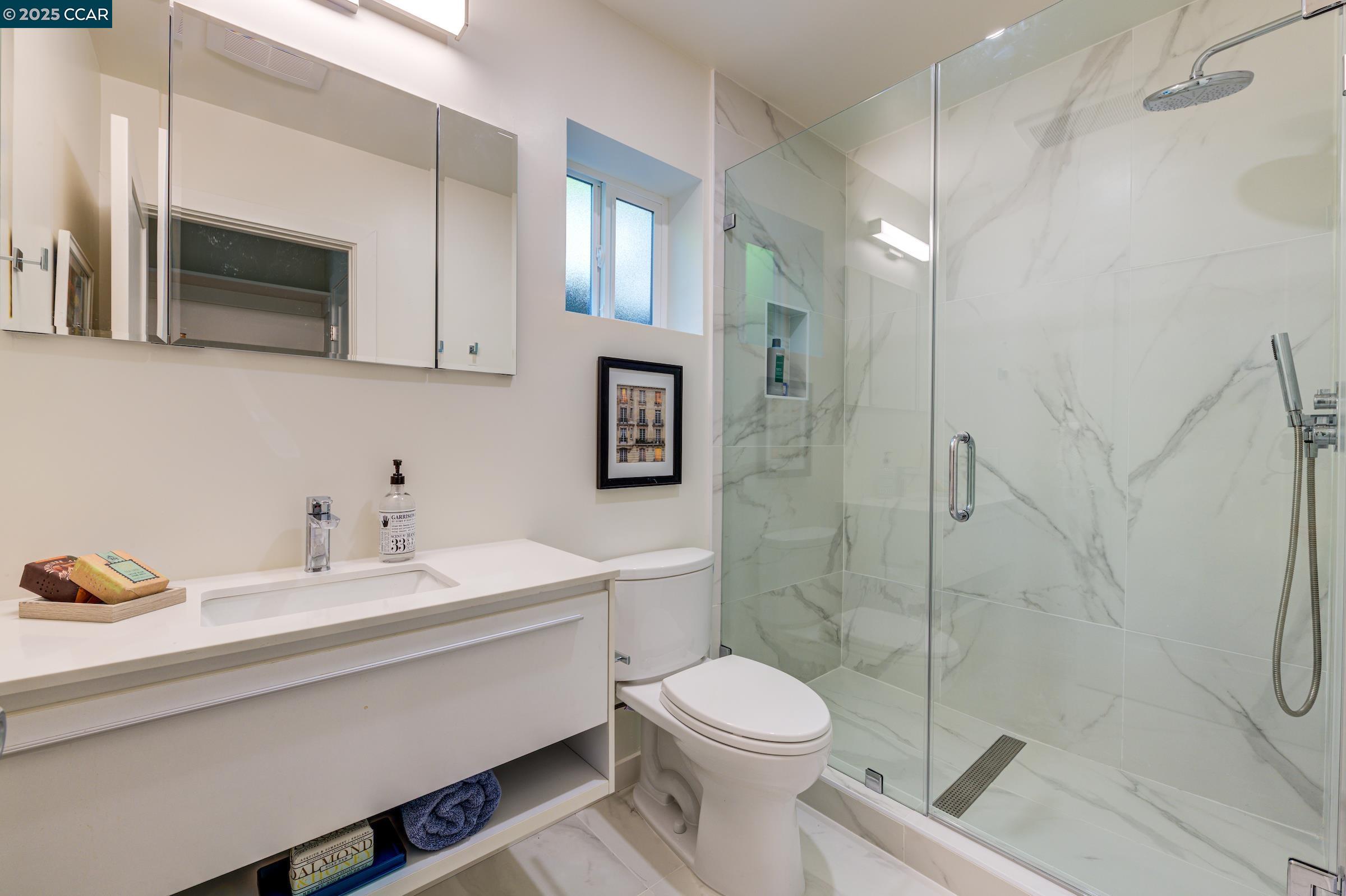 Detail Gallery Image 24 of 26 For 240 Garretson Ave, Rodeo,  CA 94572 - 4 Beds | 3 Baths