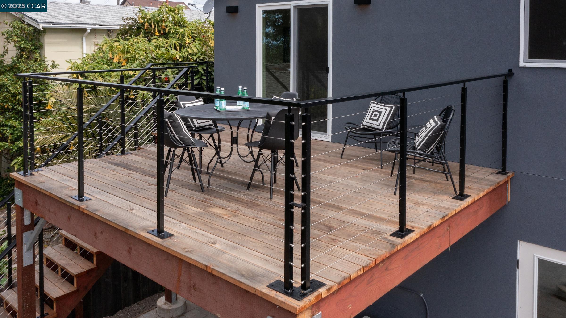 Detail Gallery Image 6 of 26 For 240 Garretson Ave, Rodeo,  CA 94572 - 4 Beds | 3 Baths