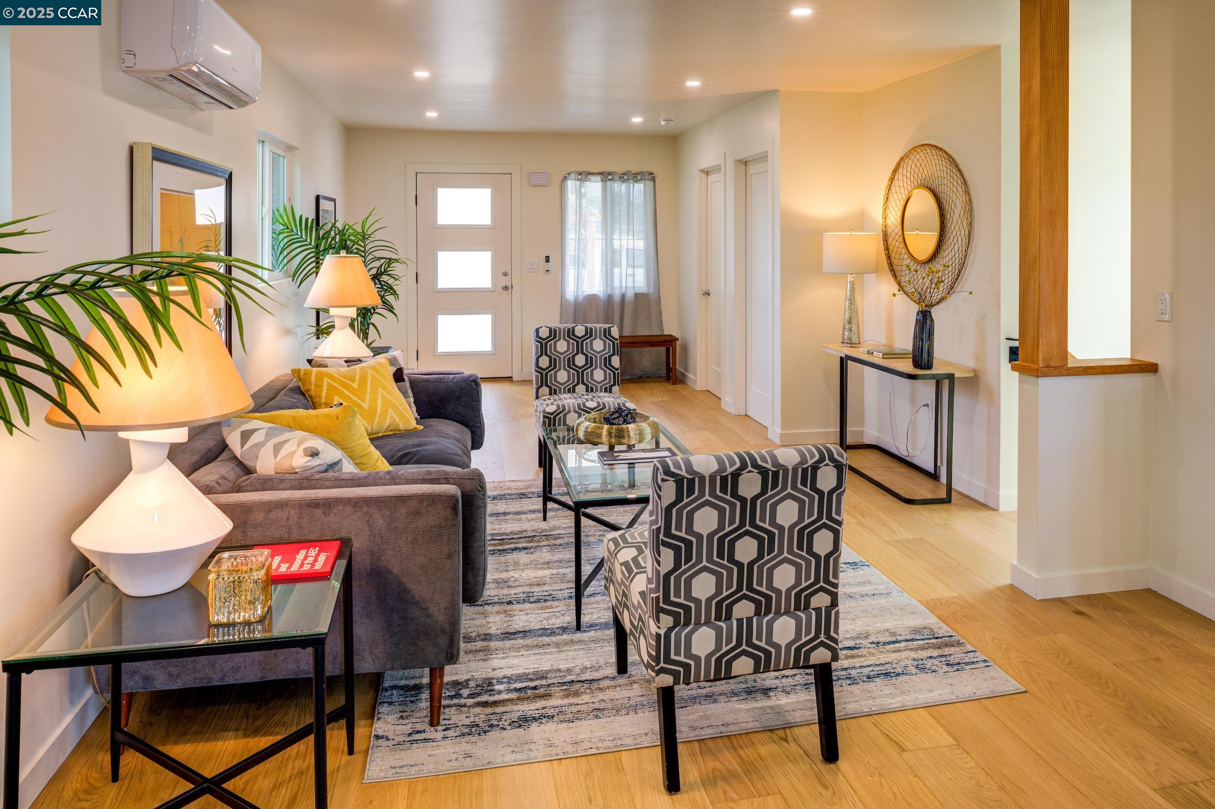 Detail Gallery Image 9 of 26 For 240 Garretson Ave, Rodeo,  CA 94572 - 4 Beds | 3 Baths