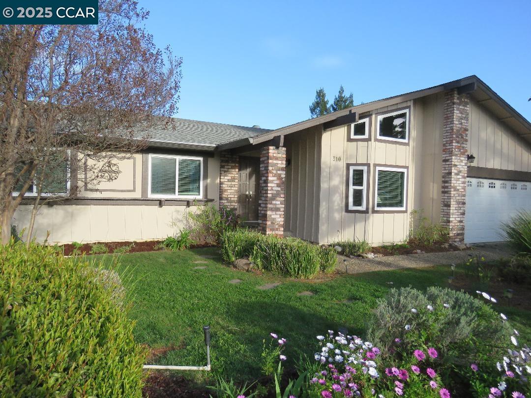 Detail Gallery Image 1 of 1 For 310 Roundhill Pl, Clayton,  CA 94517 - 4 Beds | 2/1 Baths