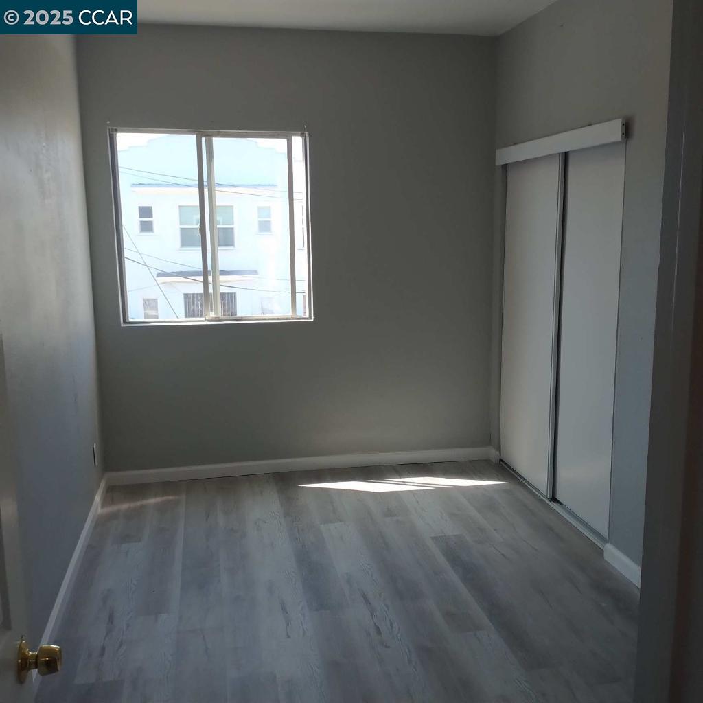 Detail Gallery Image 3 of 11 For 1444 9th Avenue, Oakland,  CA 94606 - – Beds | – Baths