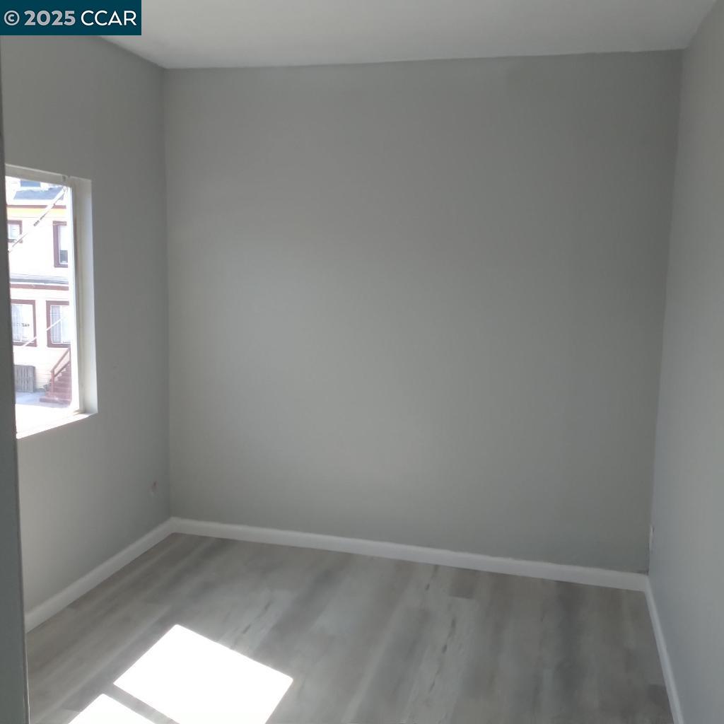 Detail Gallery Image 9 of 11 For 1444 9th Avenue, Oakland,  CA 94606 - – Beds | – Baths
