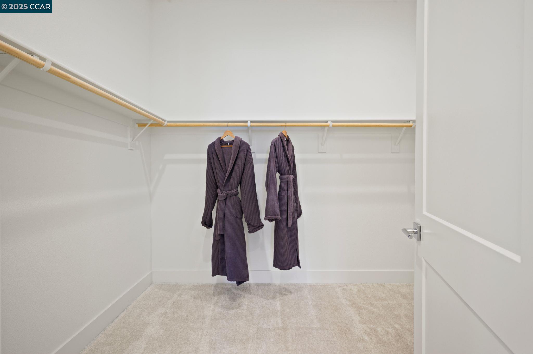Detail Gallery Image 17 of 42 For 2826 Lakeshore Ave, Tracy,  CA 95377 - 2 Beds | 2 Baths