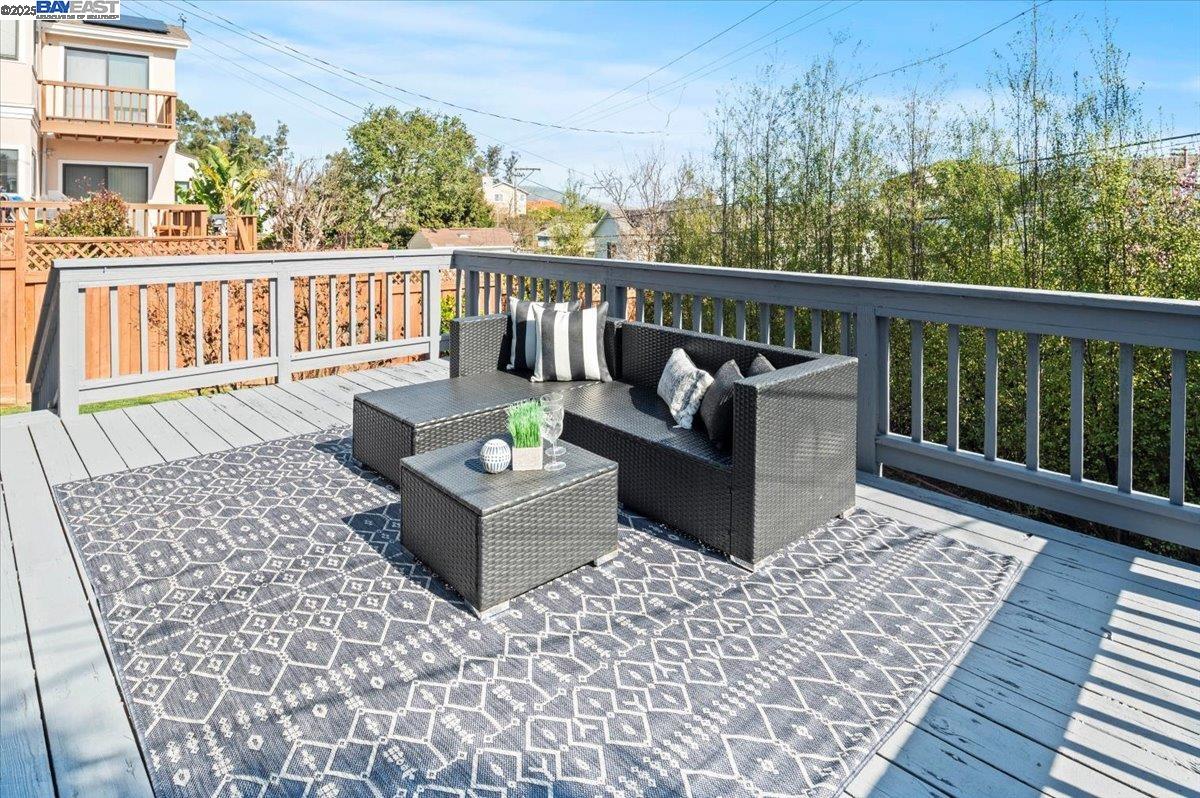Detail Gallery Image 16 of 60 For 762 Chestnut Ave, San Bruno,  CA 94066 - 3 Beds | 2 Baths