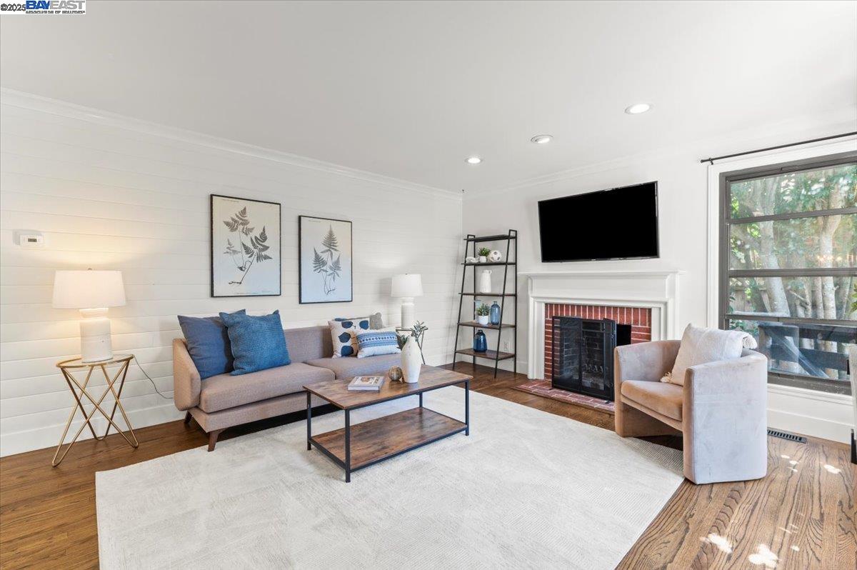 Detail Gallery Image 20 of 60 For 762 Chestnut Ave, San Bruno,  CA 94066 - 3 Beds | 2 Baths