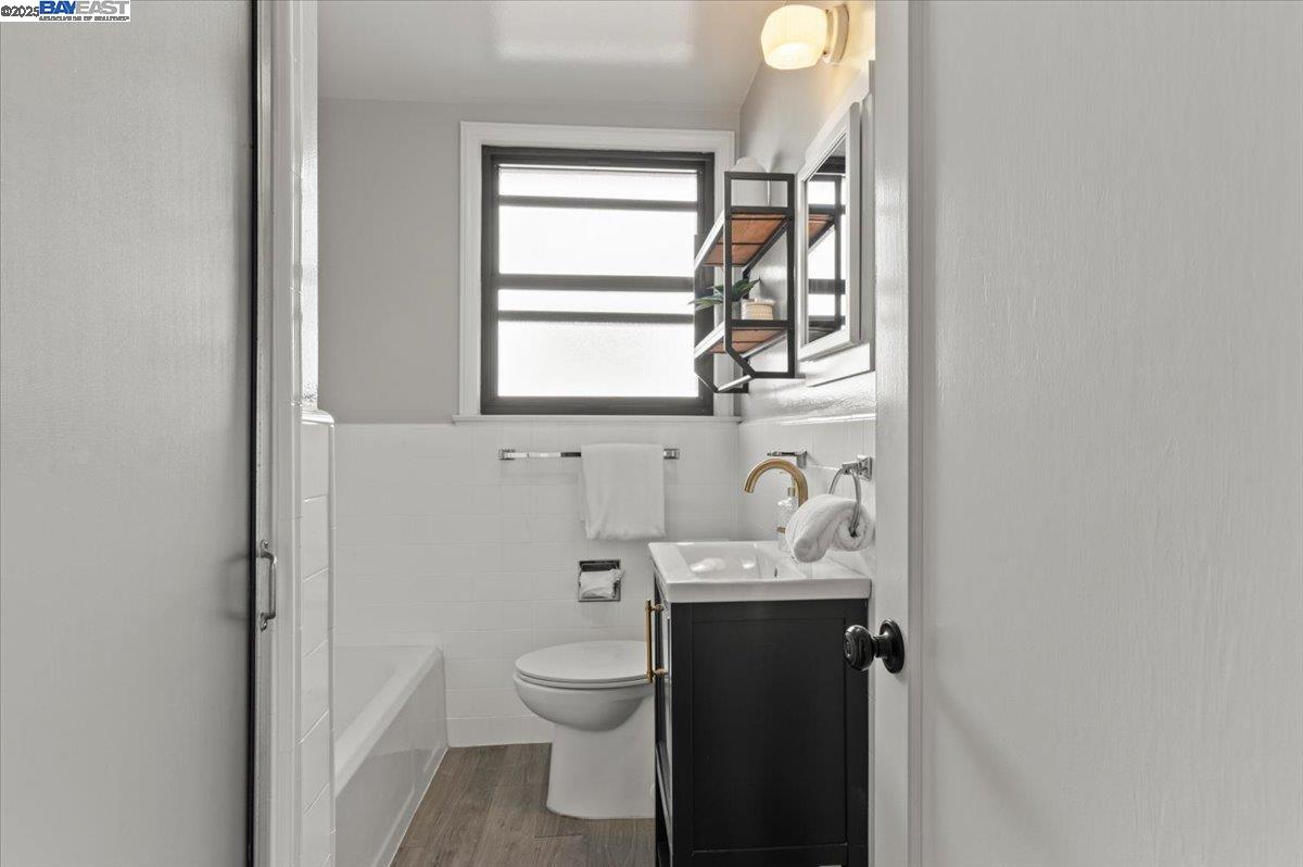 Detail Gallery Image 49 of 60 For 762 Chestnut Ave, San Bruno,  CA 94066 - 3 Beds | 2 Baths