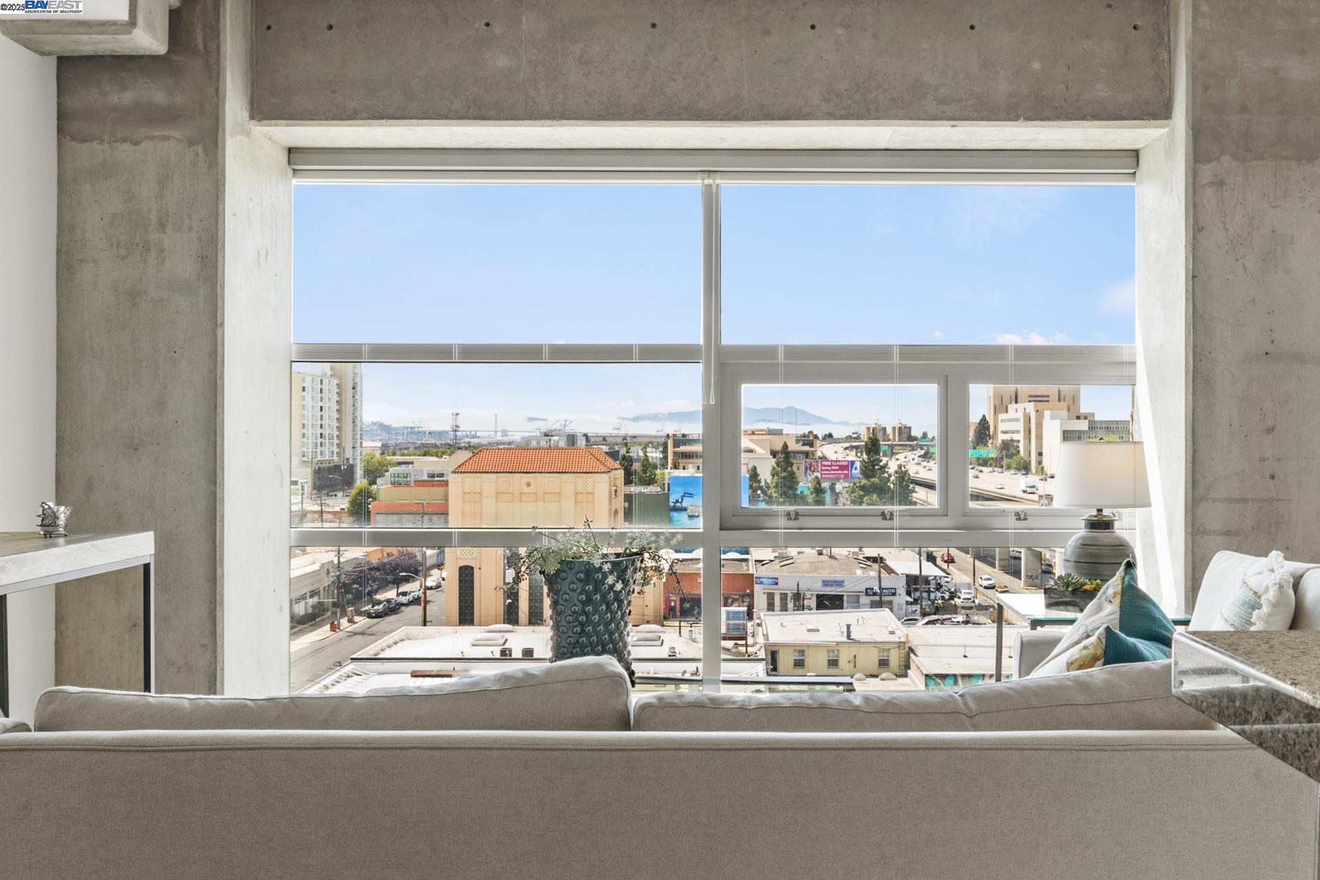 More Details about MLS # 41092381 : 428 ALICE ST # 822