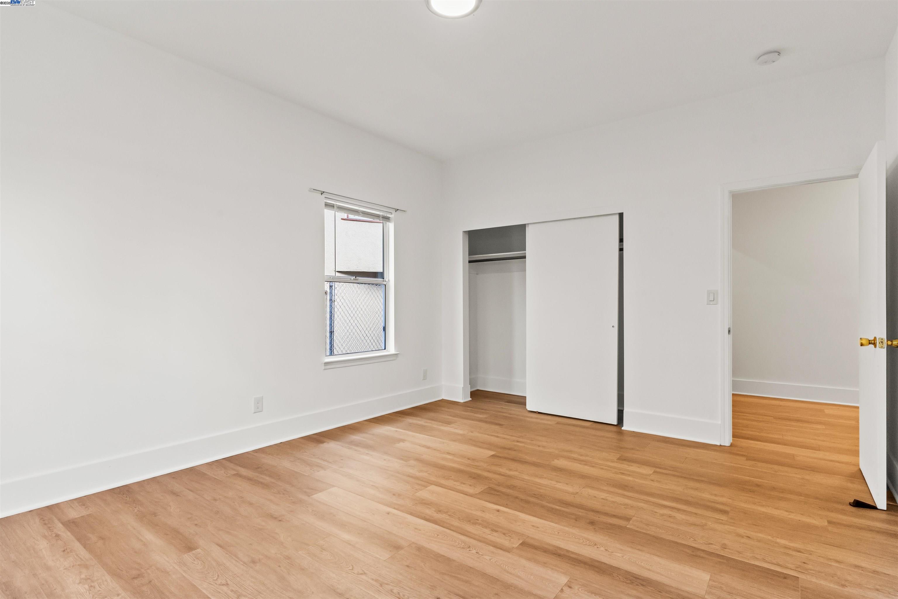 Detail Gallery Image 21 of 37 For 1206 E 23rd St, Oakland,  CA 94606 - 6 Beds | 3/1 Baths