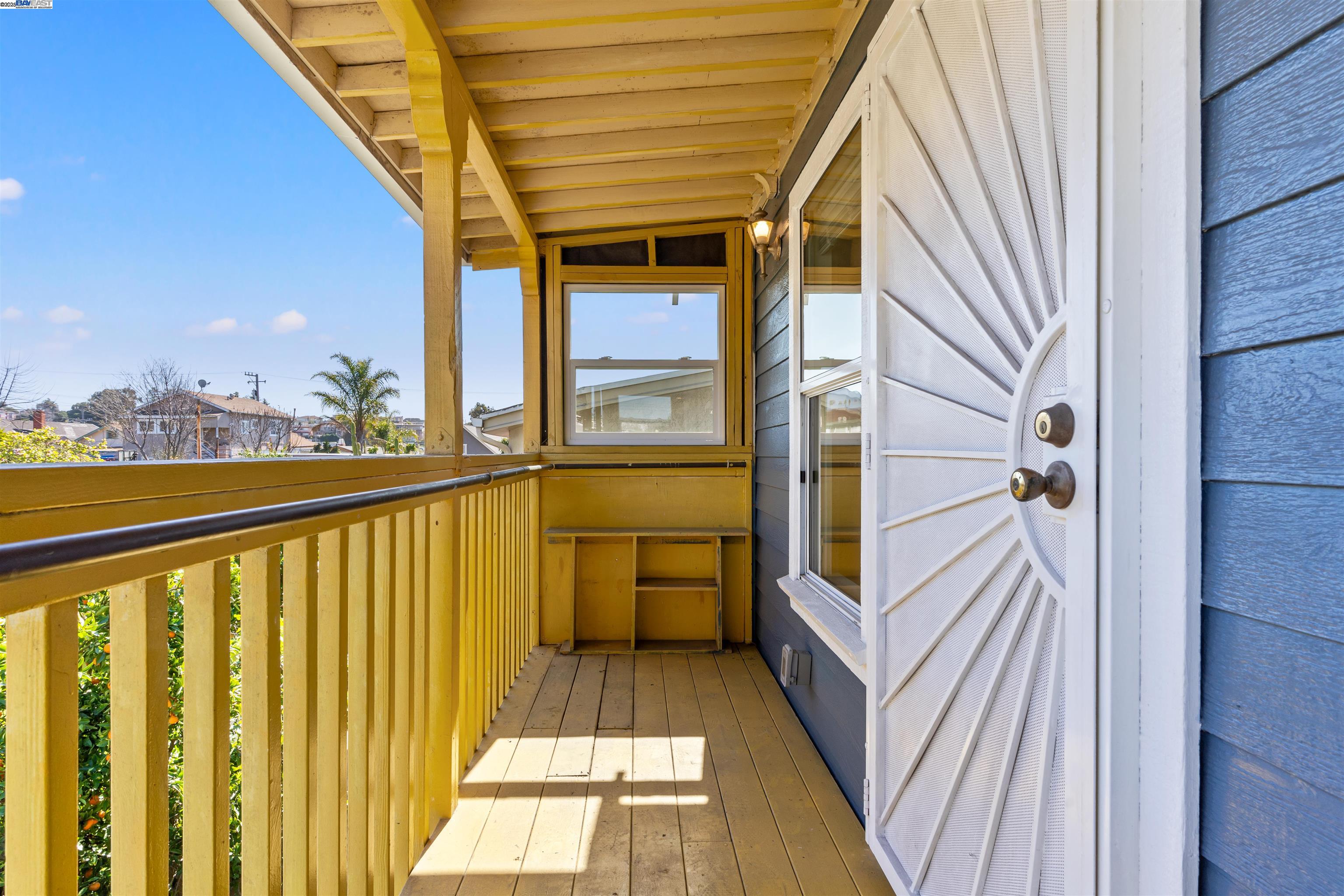 Detail Gallery Image 24 of 37 For 1206 E 23rd St, Oakland,  CA 94606 - 6 Beds | 3/1 Baths