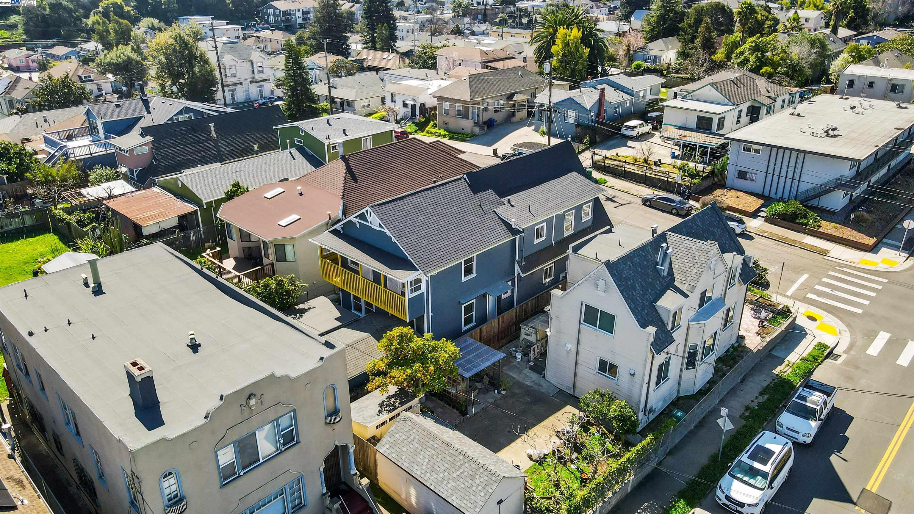Detail Gallery Image 30 of 37 For 1206 E 23rd St, Oakland,  CA 94606 - 6 Beds | 3/1 Baths