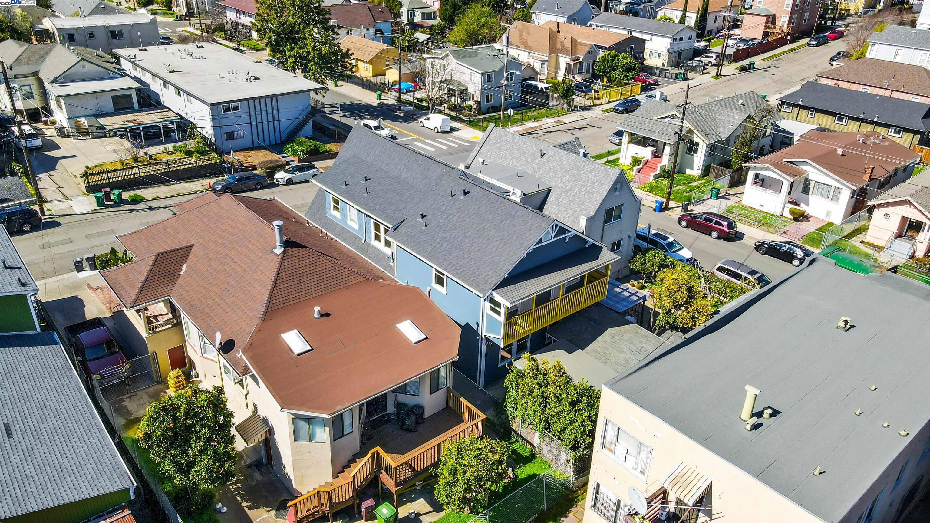 Detail Gallery Image 31 of 37 For 1206 E 23rd St, Oakland,  CA 94606 - 6 Beds | 3/1 Baths