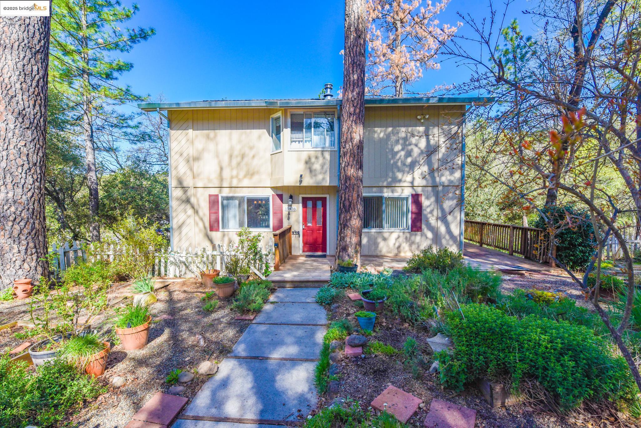 Detail Gallery Image 1 of 1 For 15456 Paseo De Los Robles Rd, Sonora,  CA 95370 - 3 Beds | 2/1 Baths